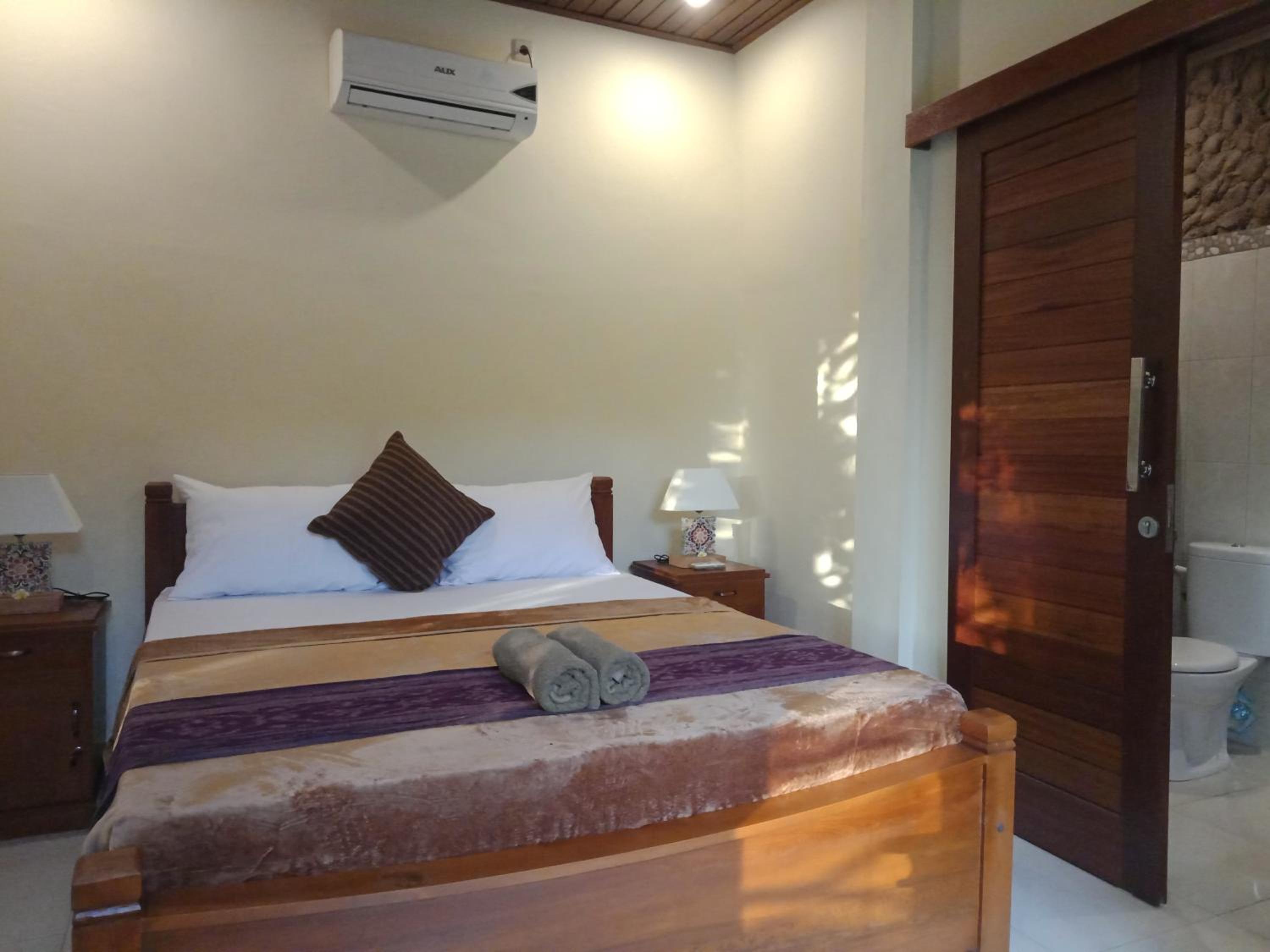 Double Room with Balcony - Photo 17
