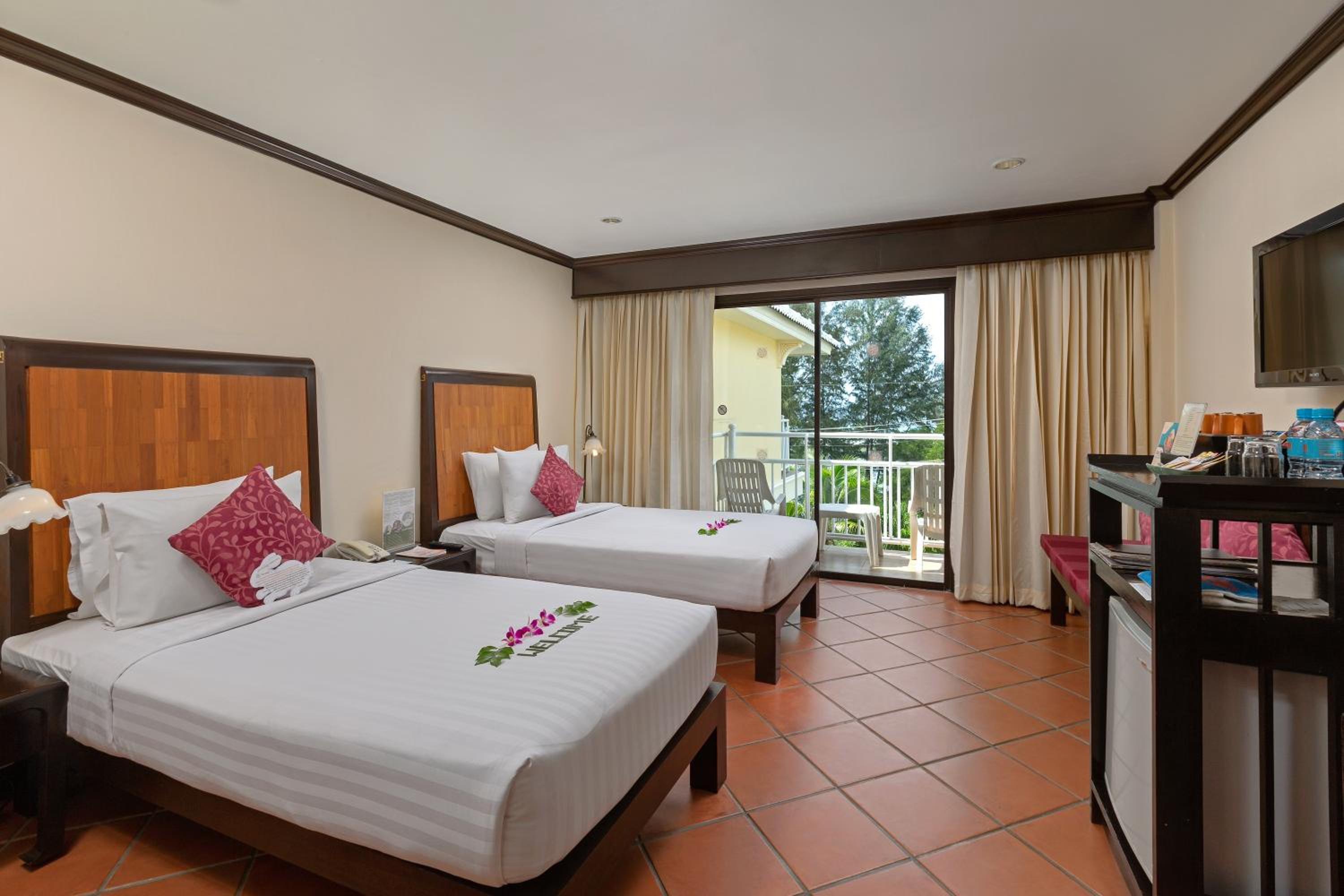 Superior Double or Twin Room with Sea View photo 2