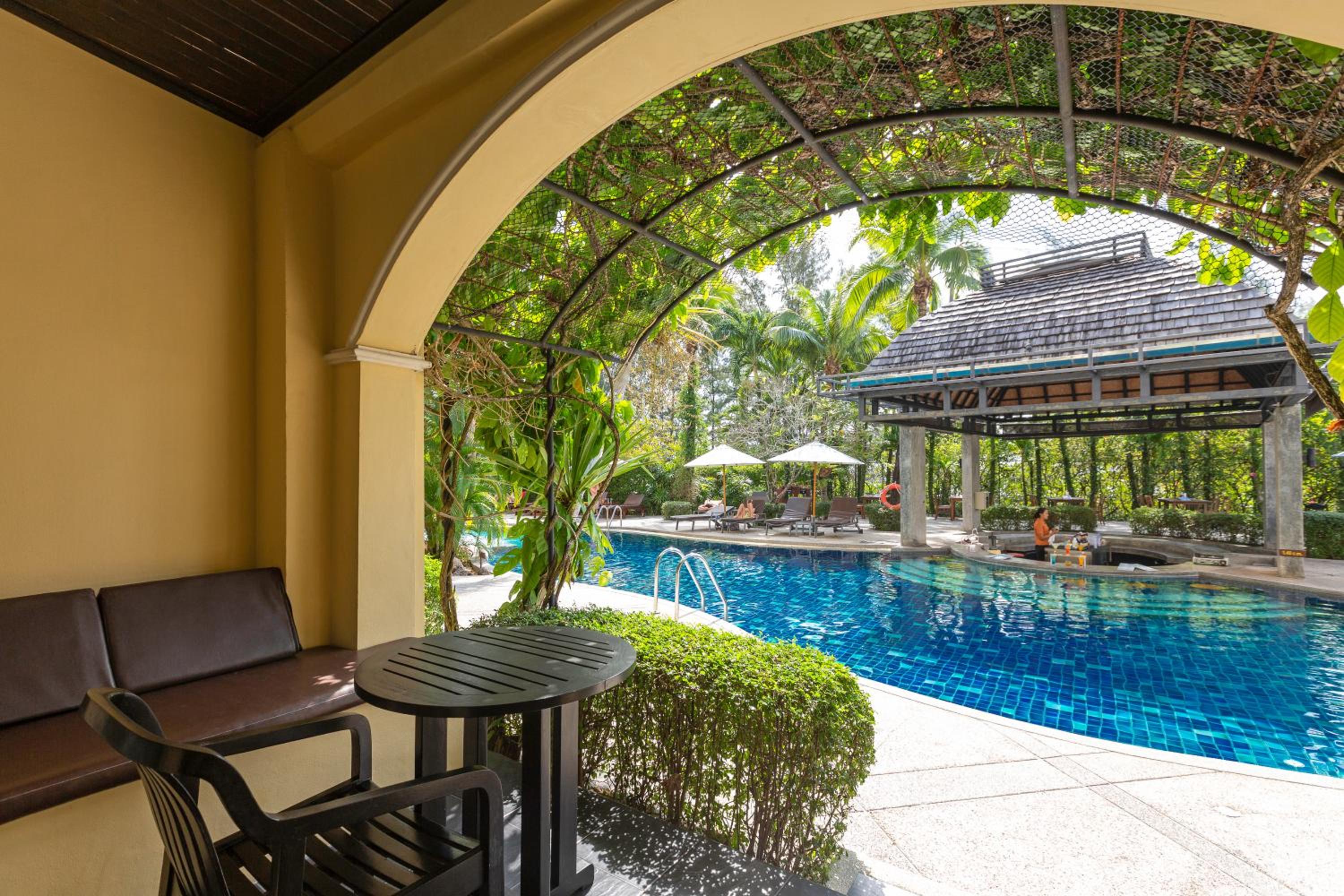 Studio with Pool View photo 2