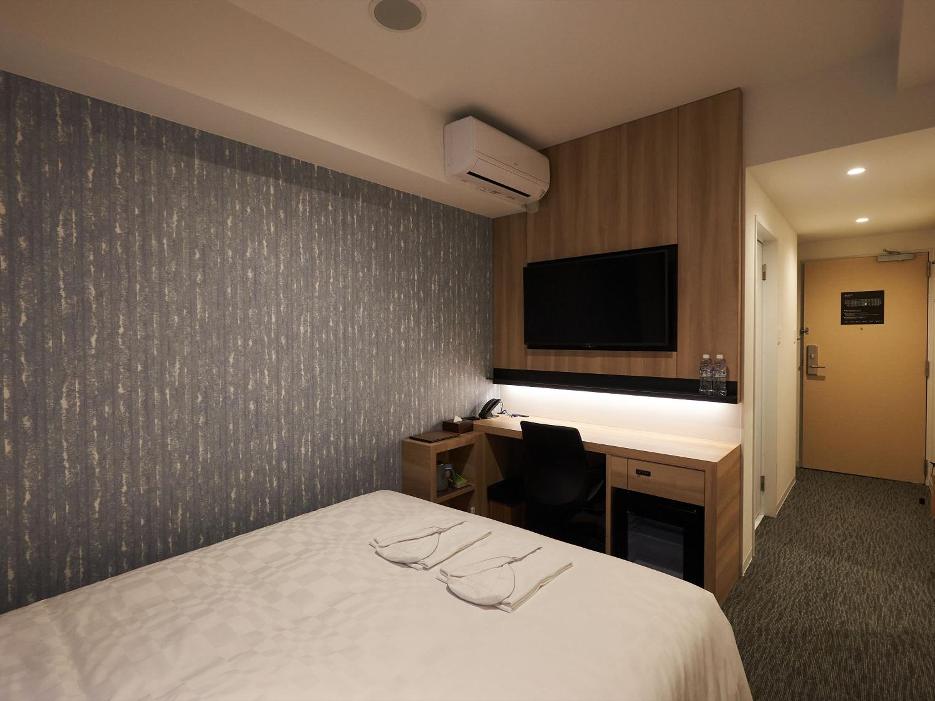 Double Room - Photo 18