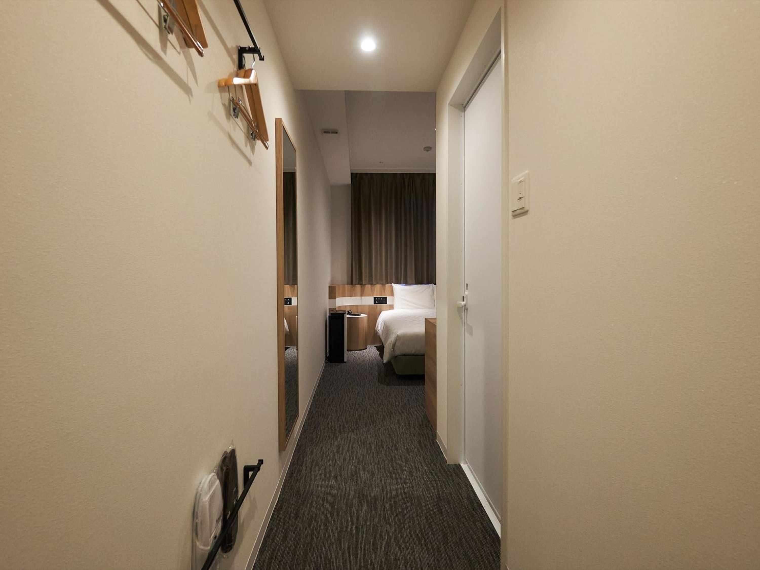 Double Room - Photo 7