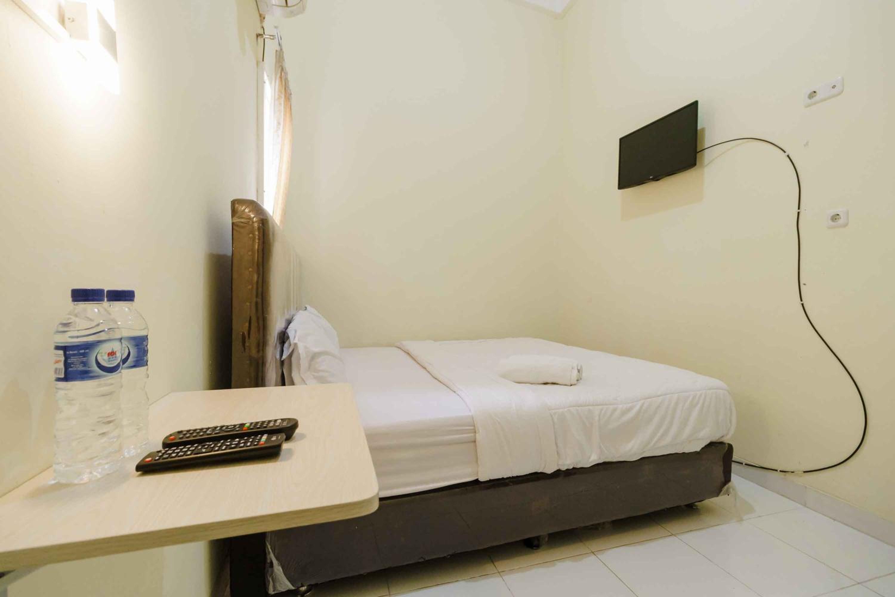 Standard Double Room - Photo 4