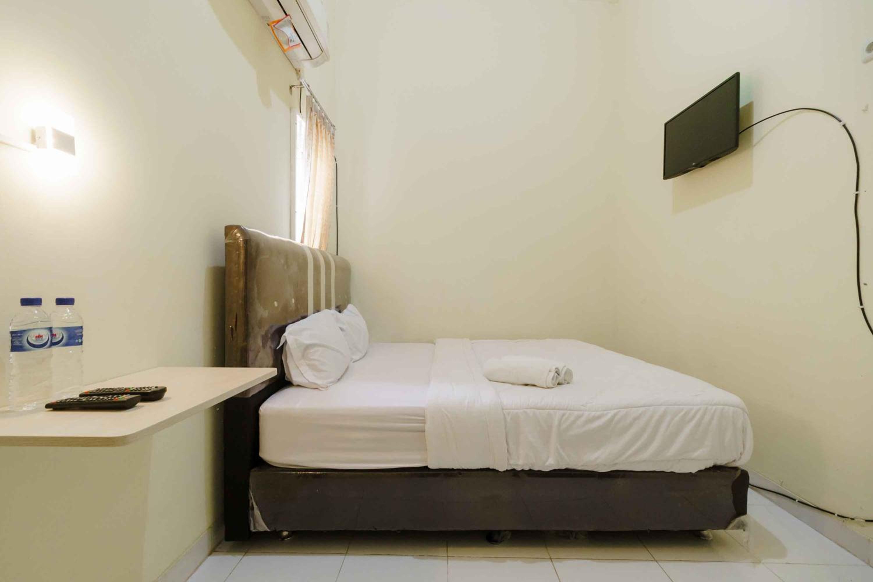 Standard Double Room - Photo 3