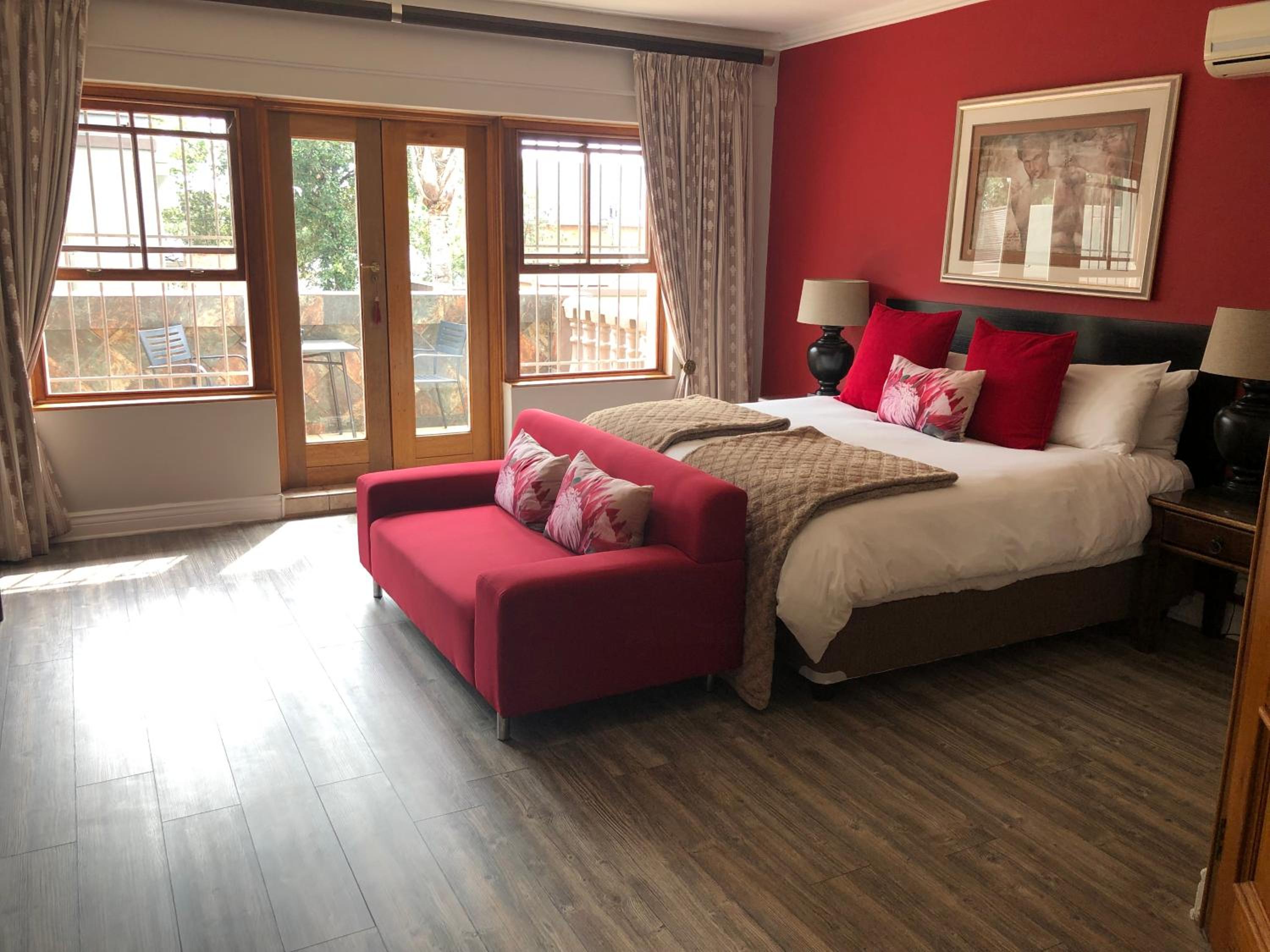 Executive Suite photo 2