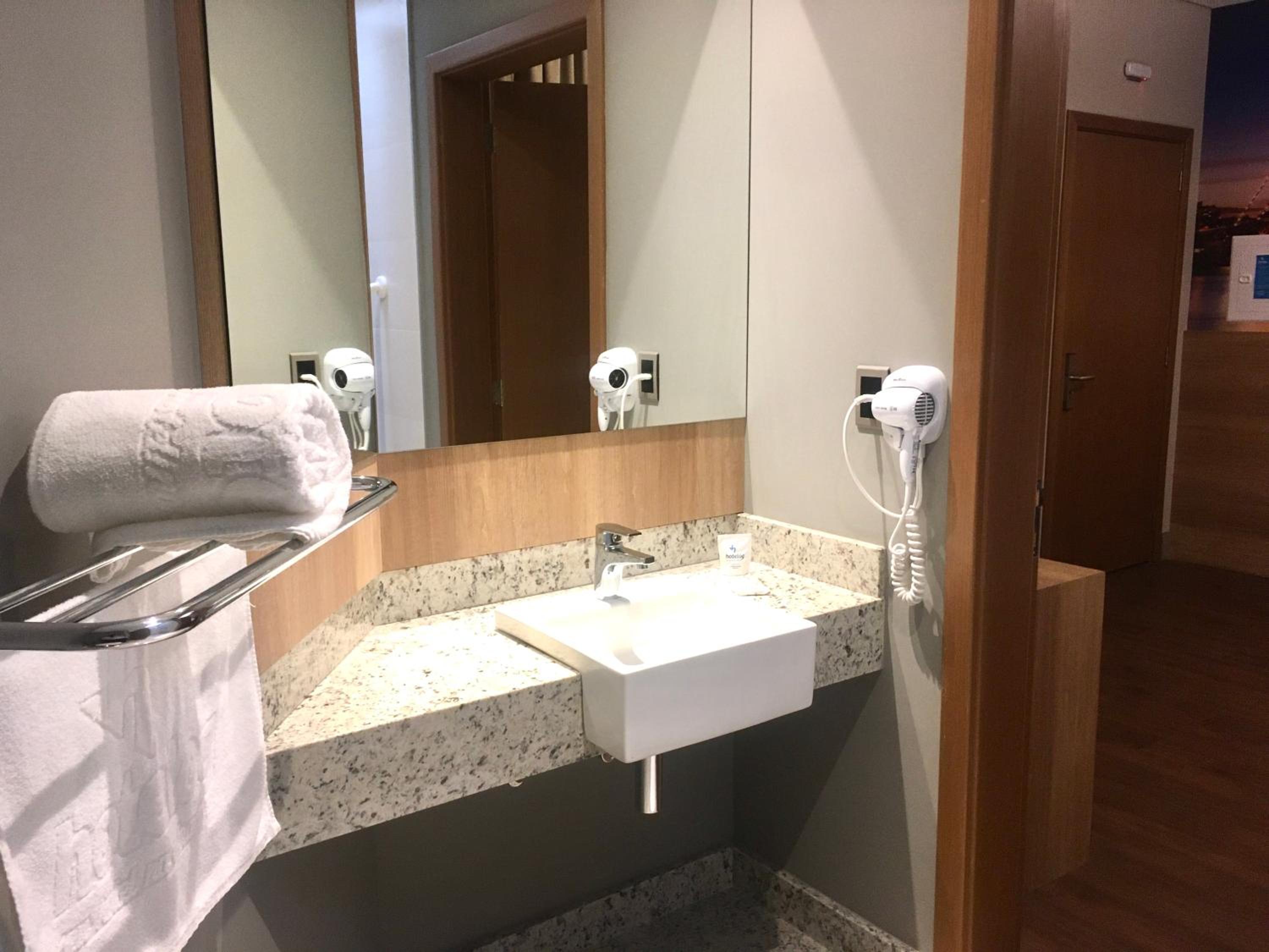 Double Room - Disability Access photo 1