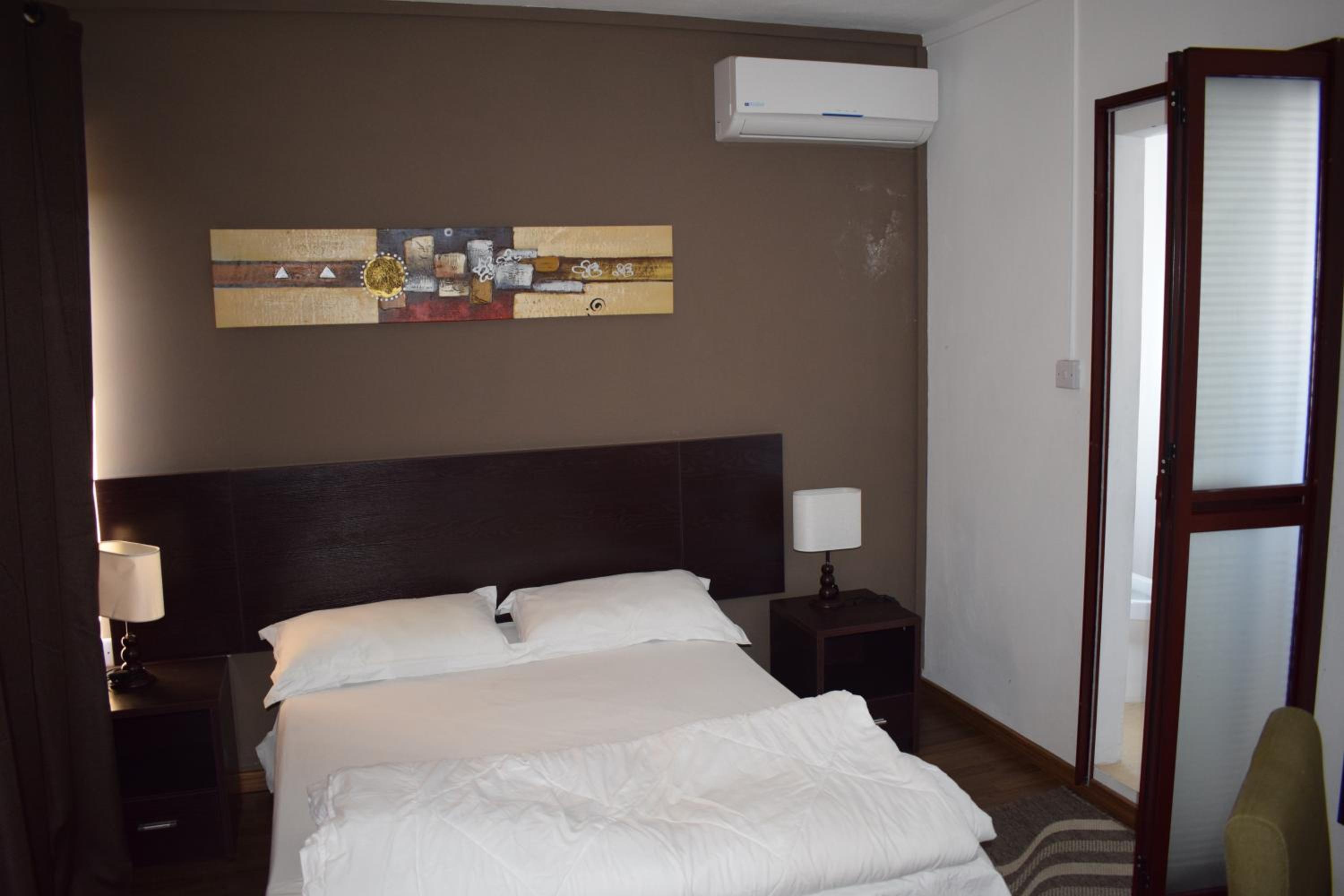 Penthouse Apartment - Photo 17