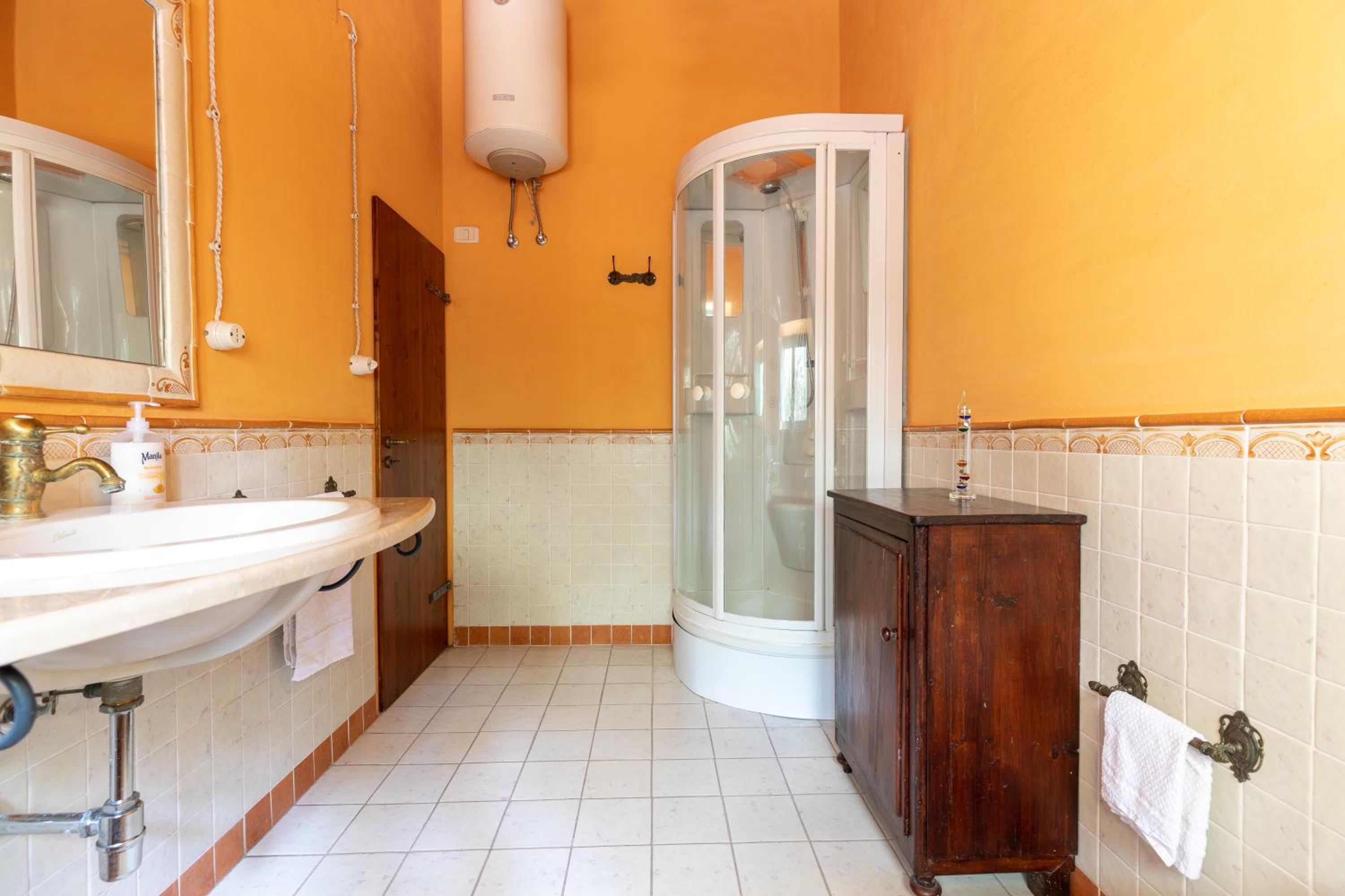 Villa photo 2