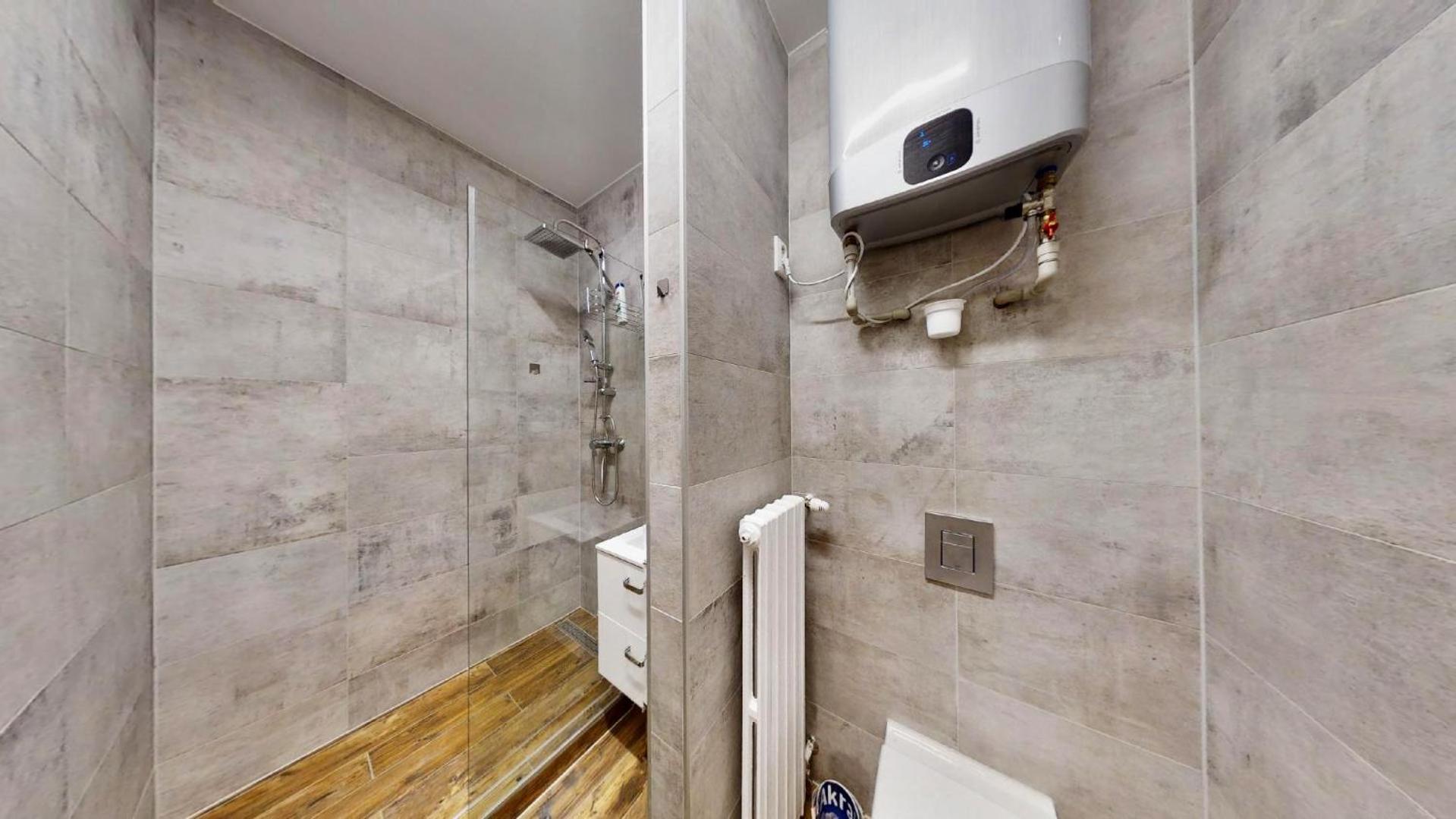 One-Bedroom Apartment - Photo 16