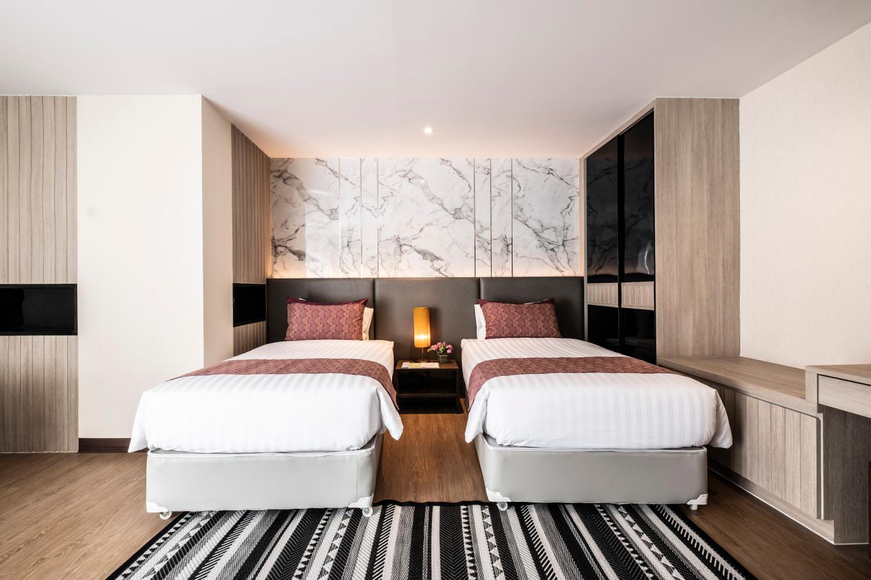 Large Twin Room