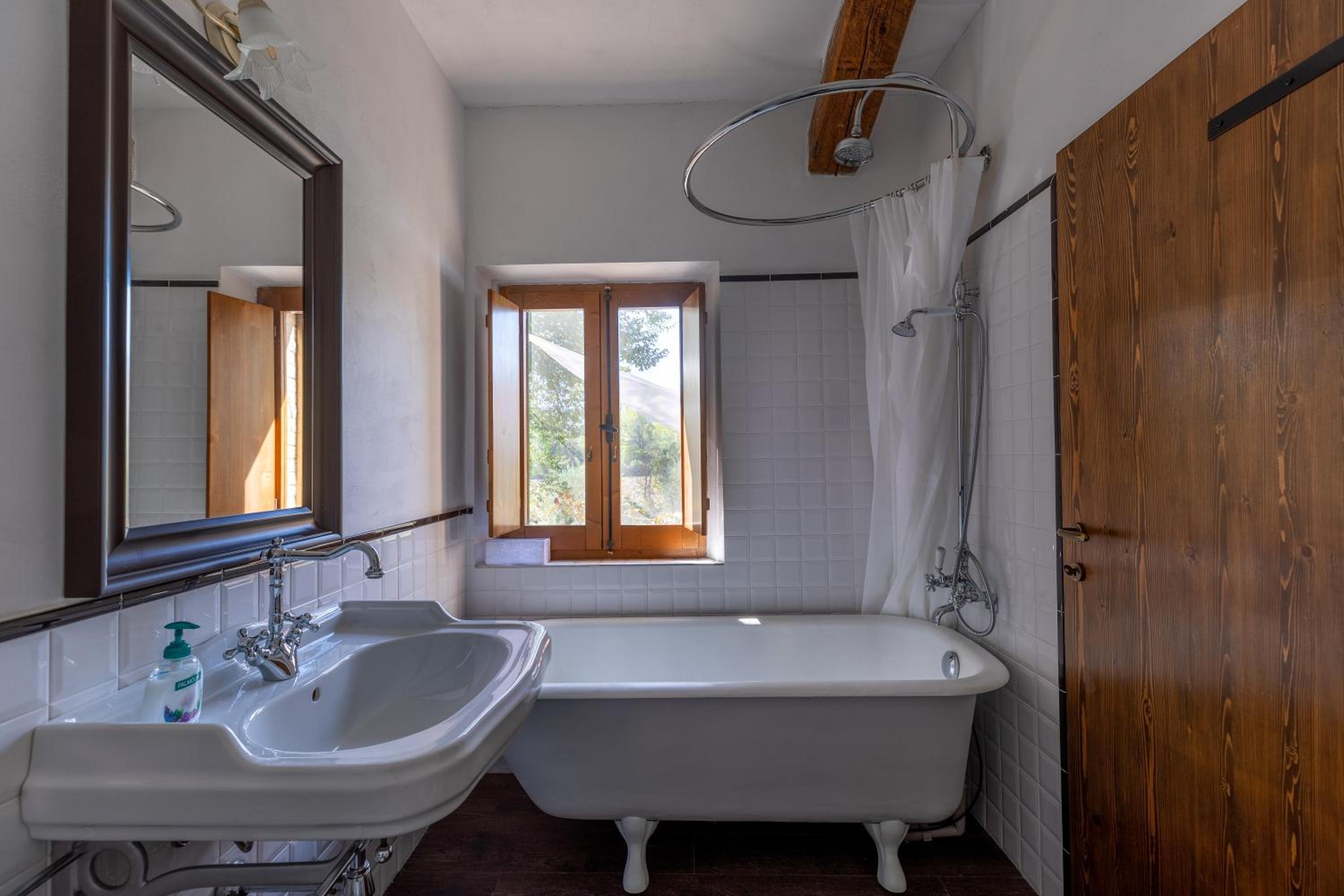 Villa photo 3