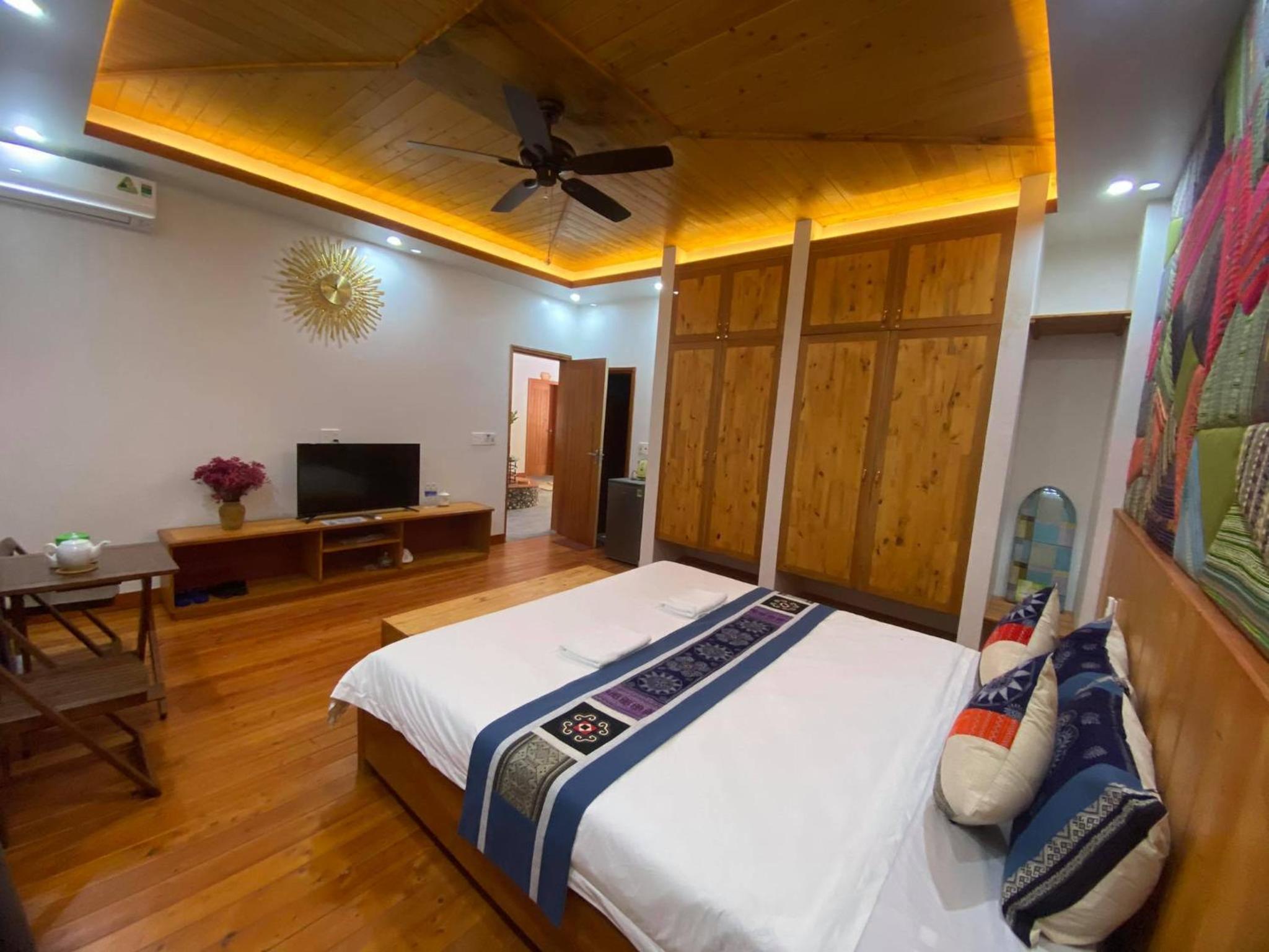 Superior King Room photo 2