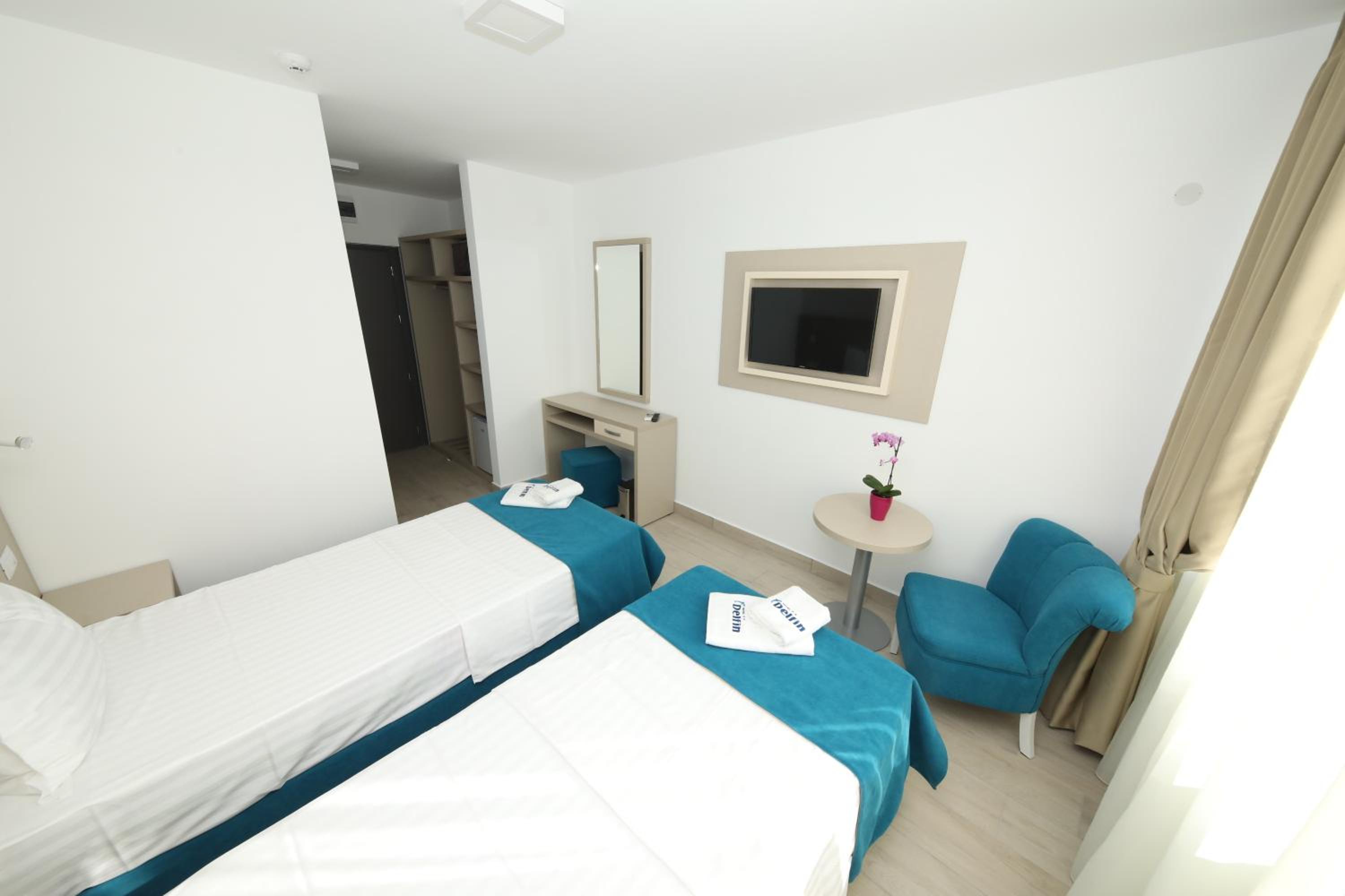 Twin Room with Balcony