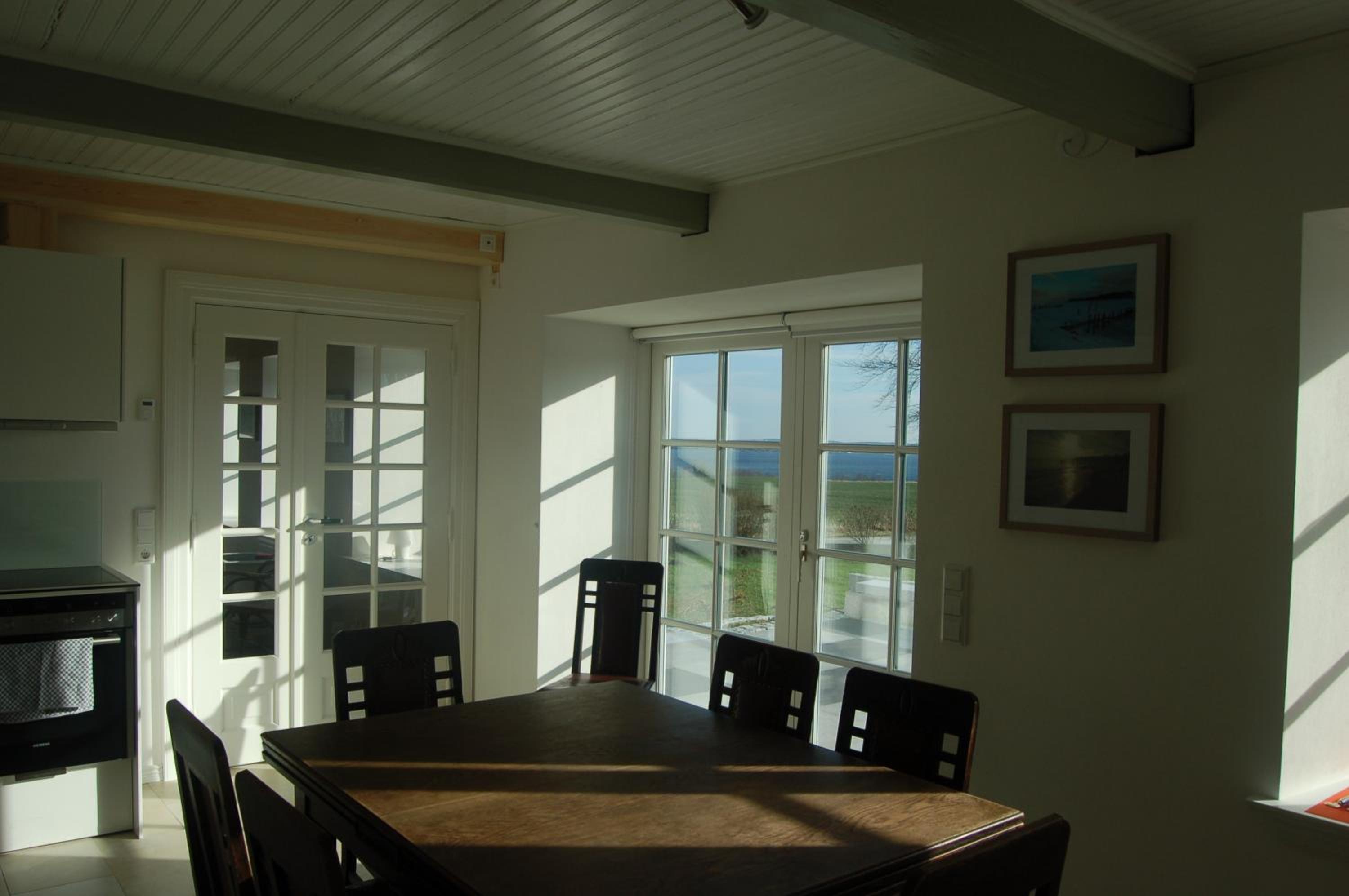 Deluxe Apartment with Fireplace and Sea View photo 3