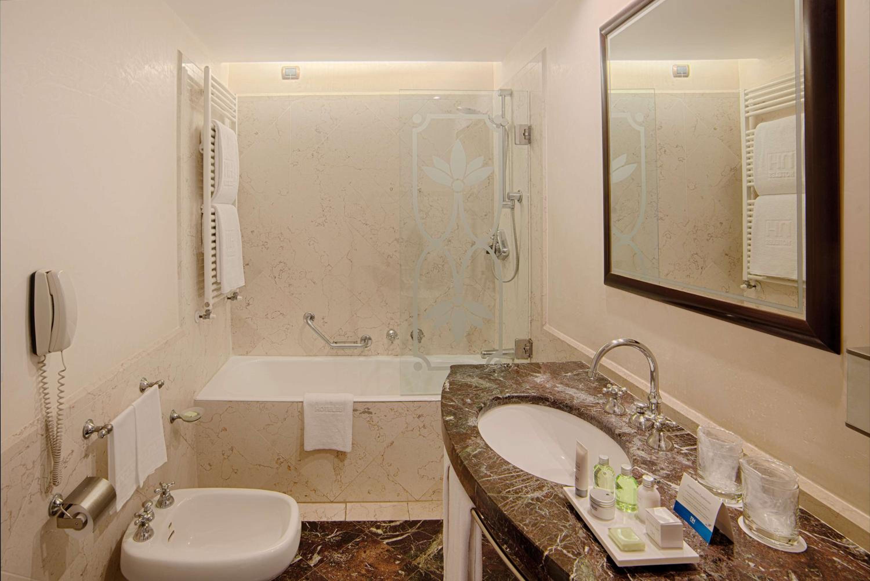 Standard Double or Twin XL Room