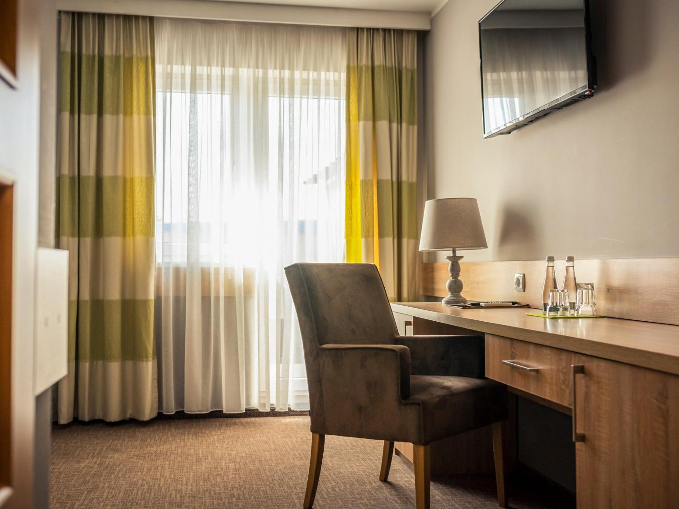 Superior Double Room with Balcony - Photo 5
