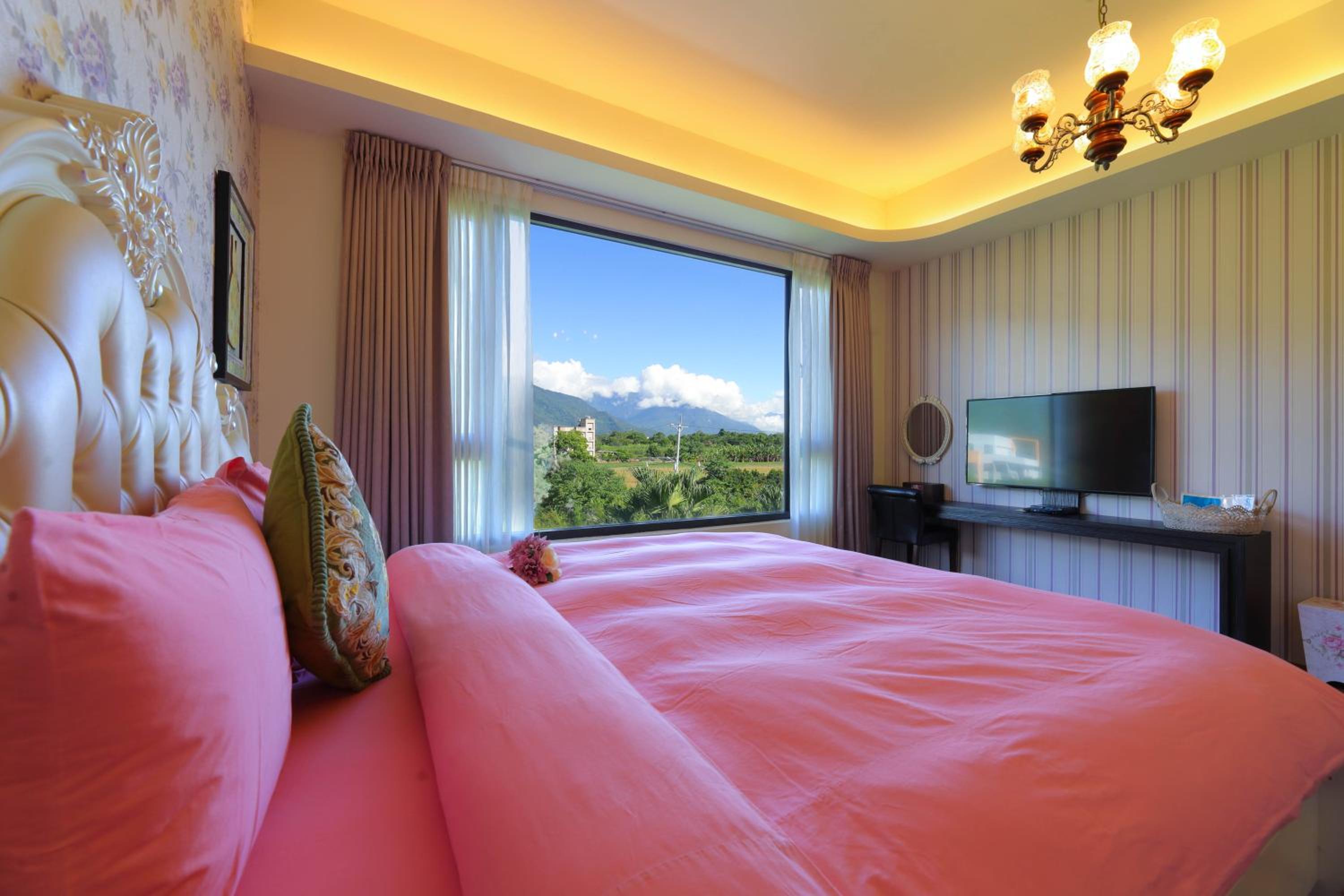 Deluxe Double Room with Balcony photo 1