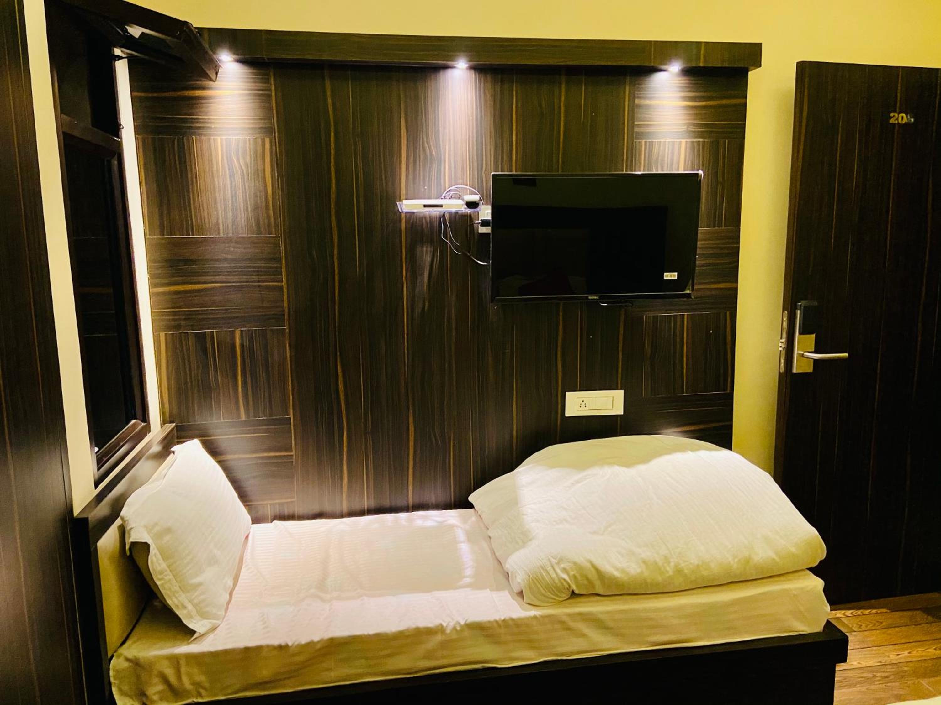Luxury Triple Room - Photo 4