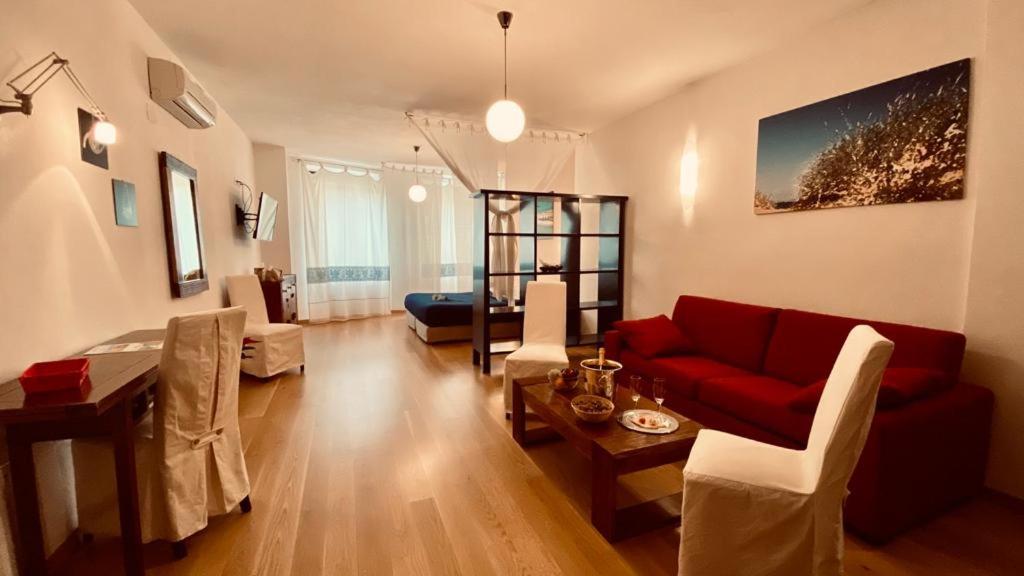 Suite - Photo 3