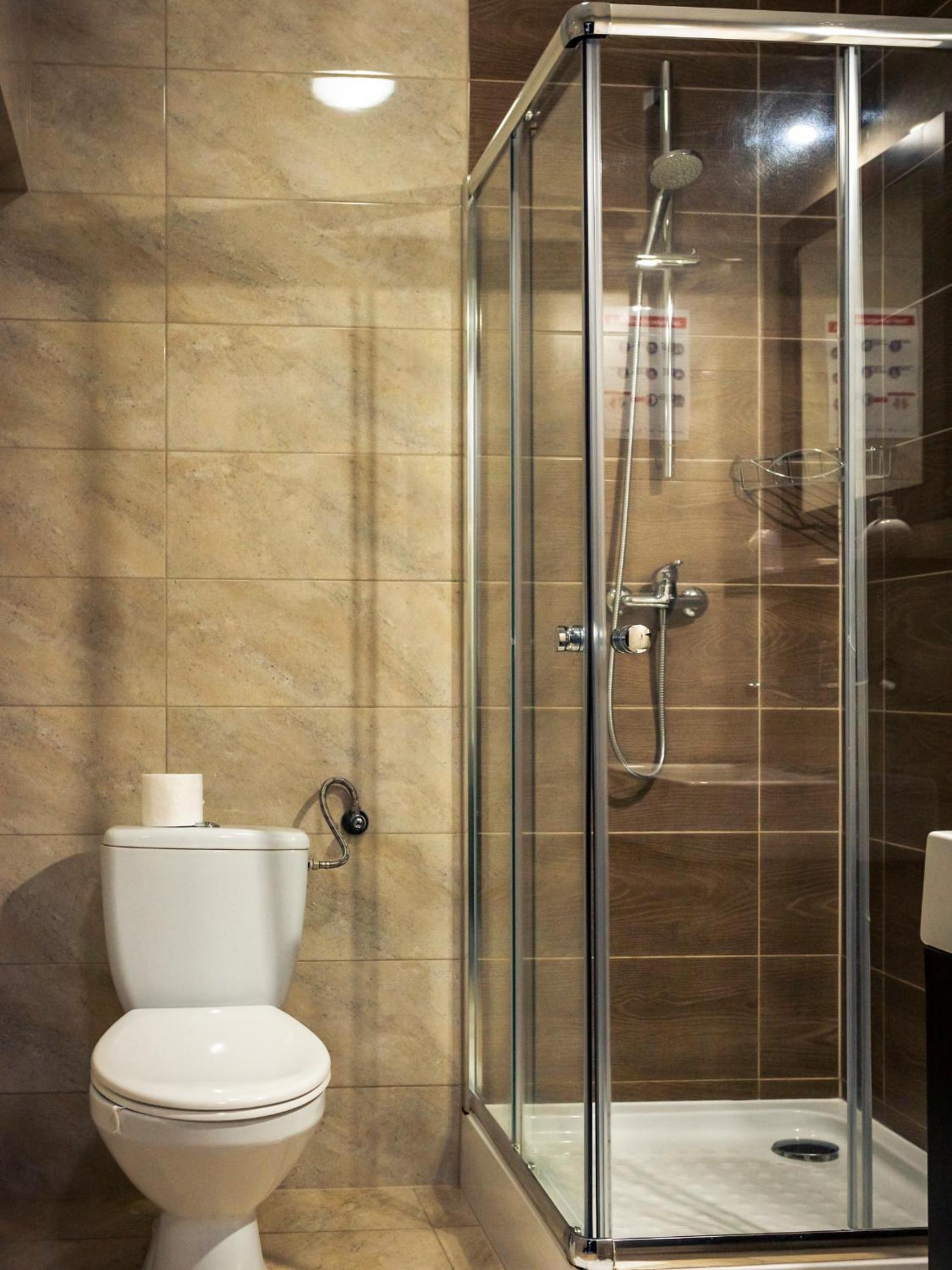 Classic Double or Twin Room - Photo 8