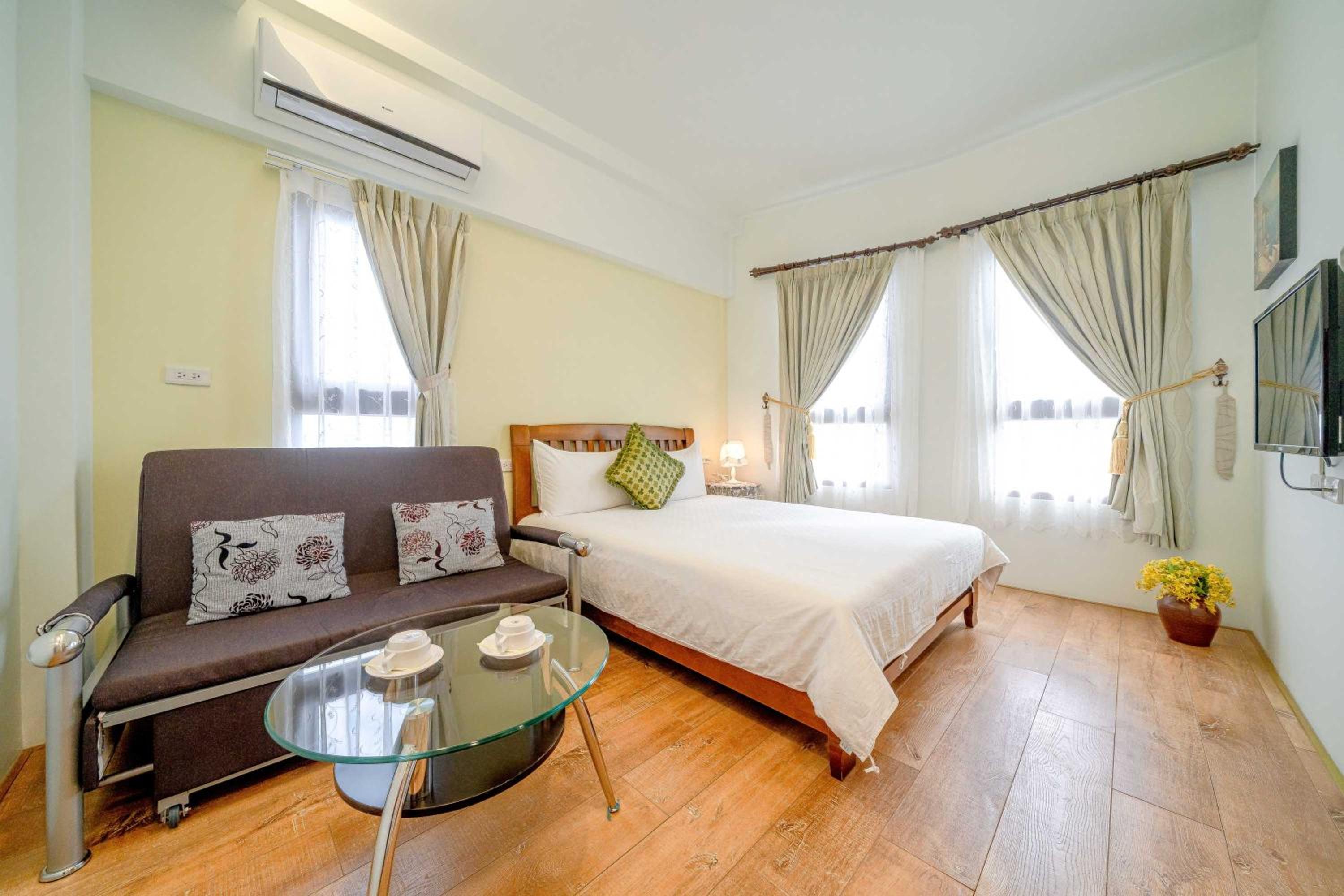 Standard Double Room - Photo 5