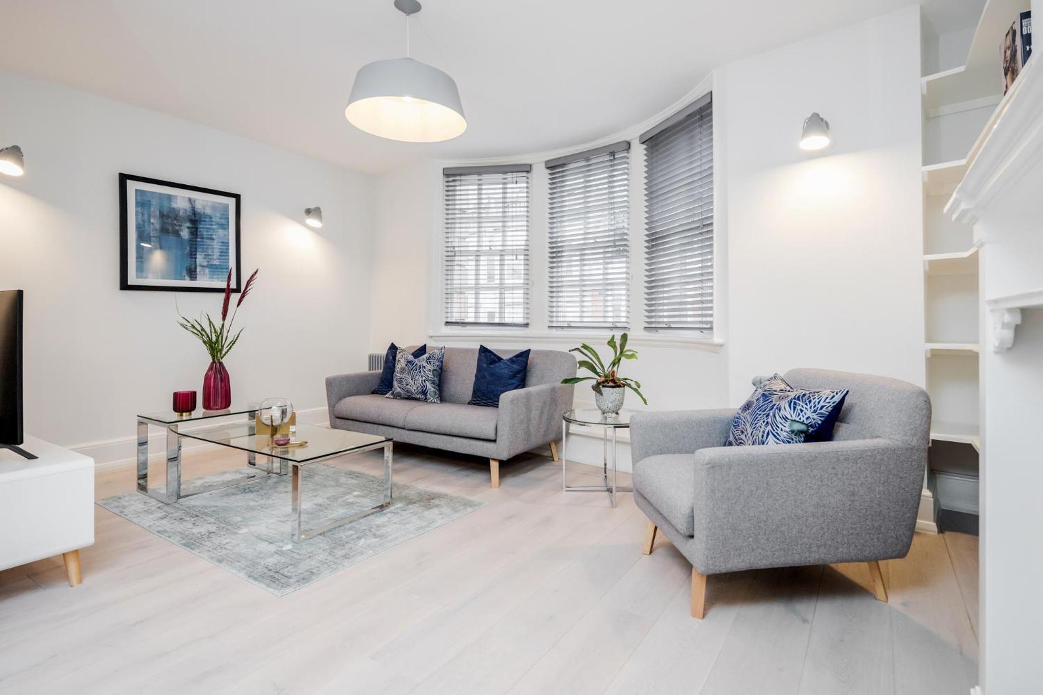 Superior One-Bedroom Apartment photo 1