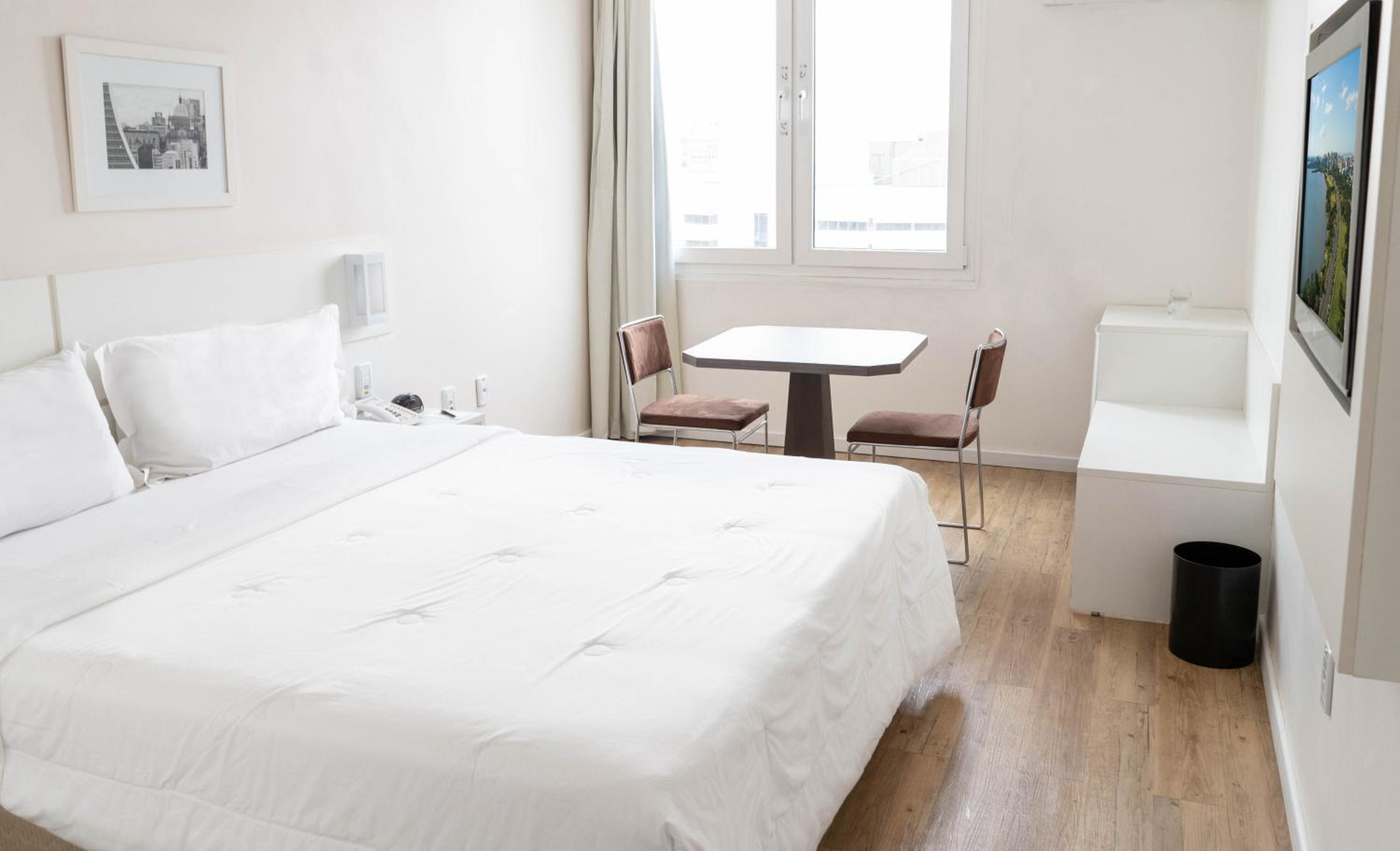 Standard Double Room with Double Bed - Photo 8