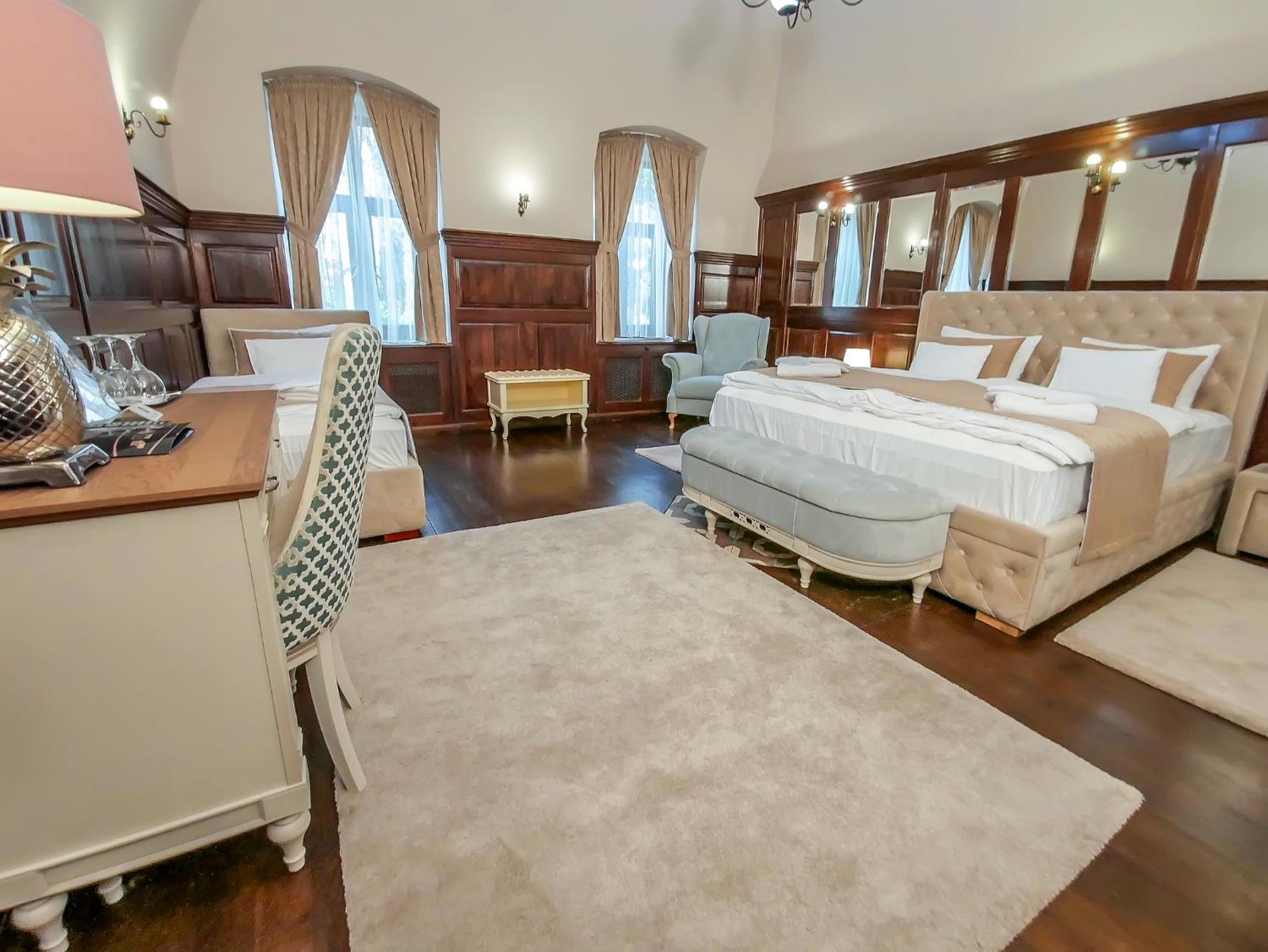 Superior Triple Room - Photo 9