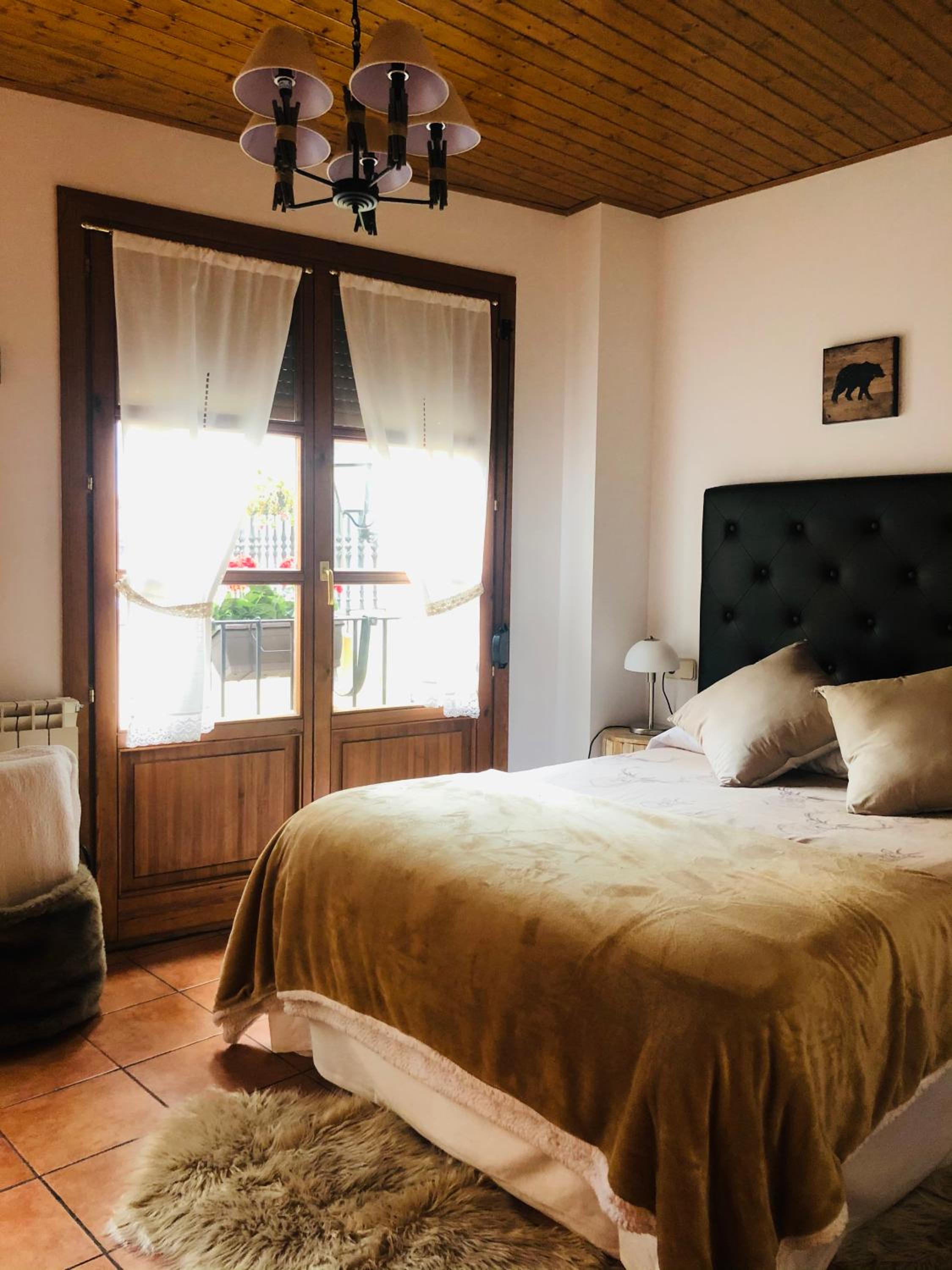 Two-Bedroom Apartment - Photo 30