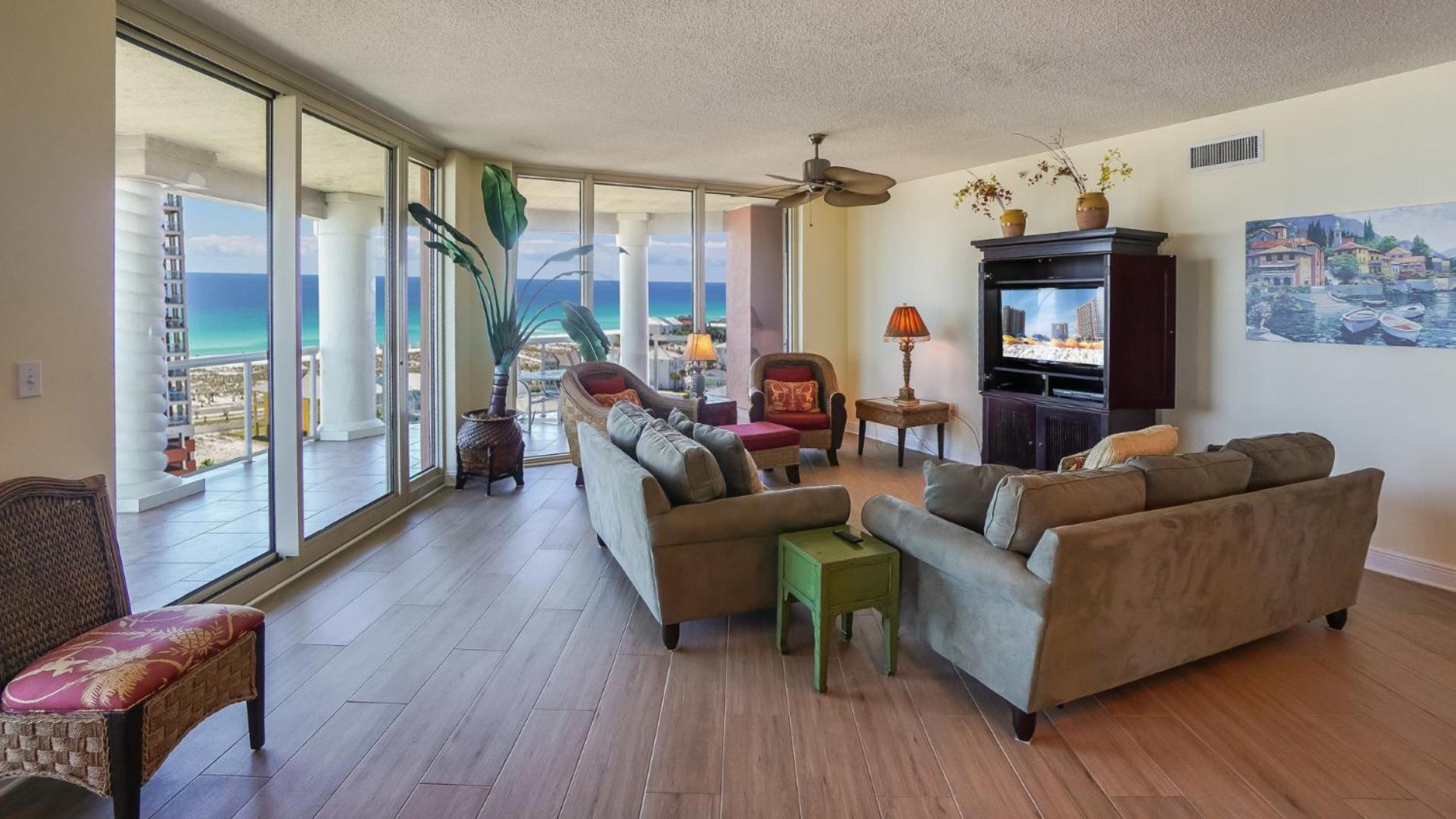 Three-Bedroom Apartment - Water View photo 1