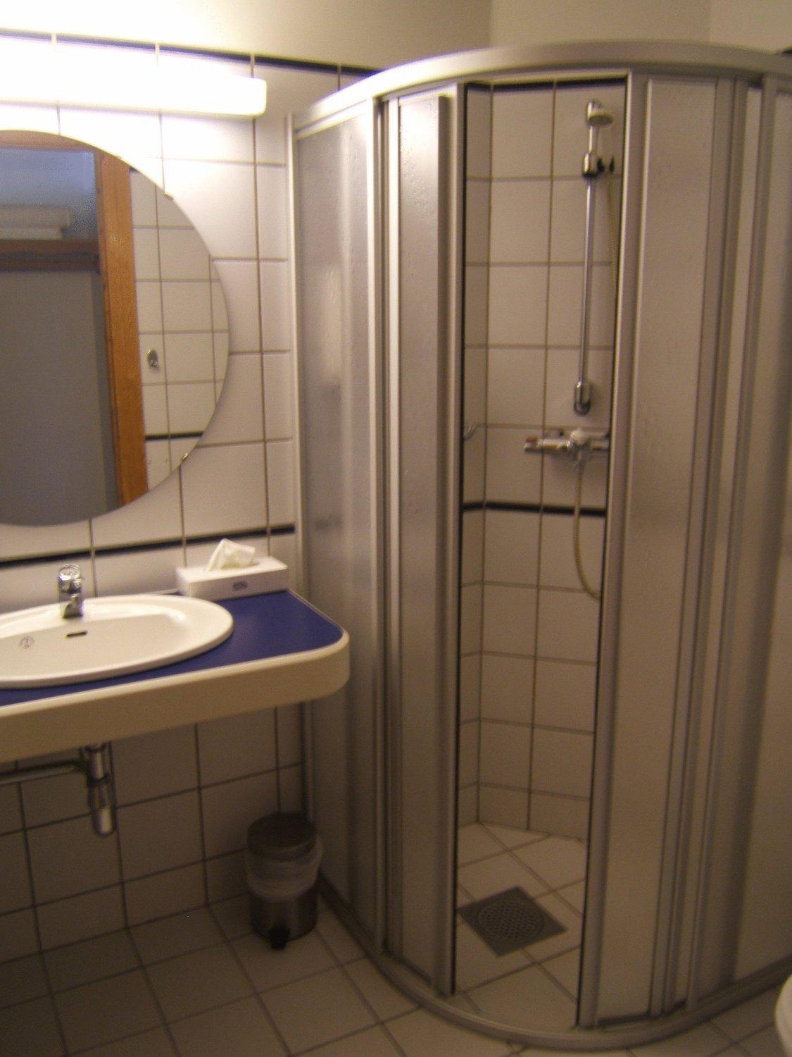 Double Room - Photo 5