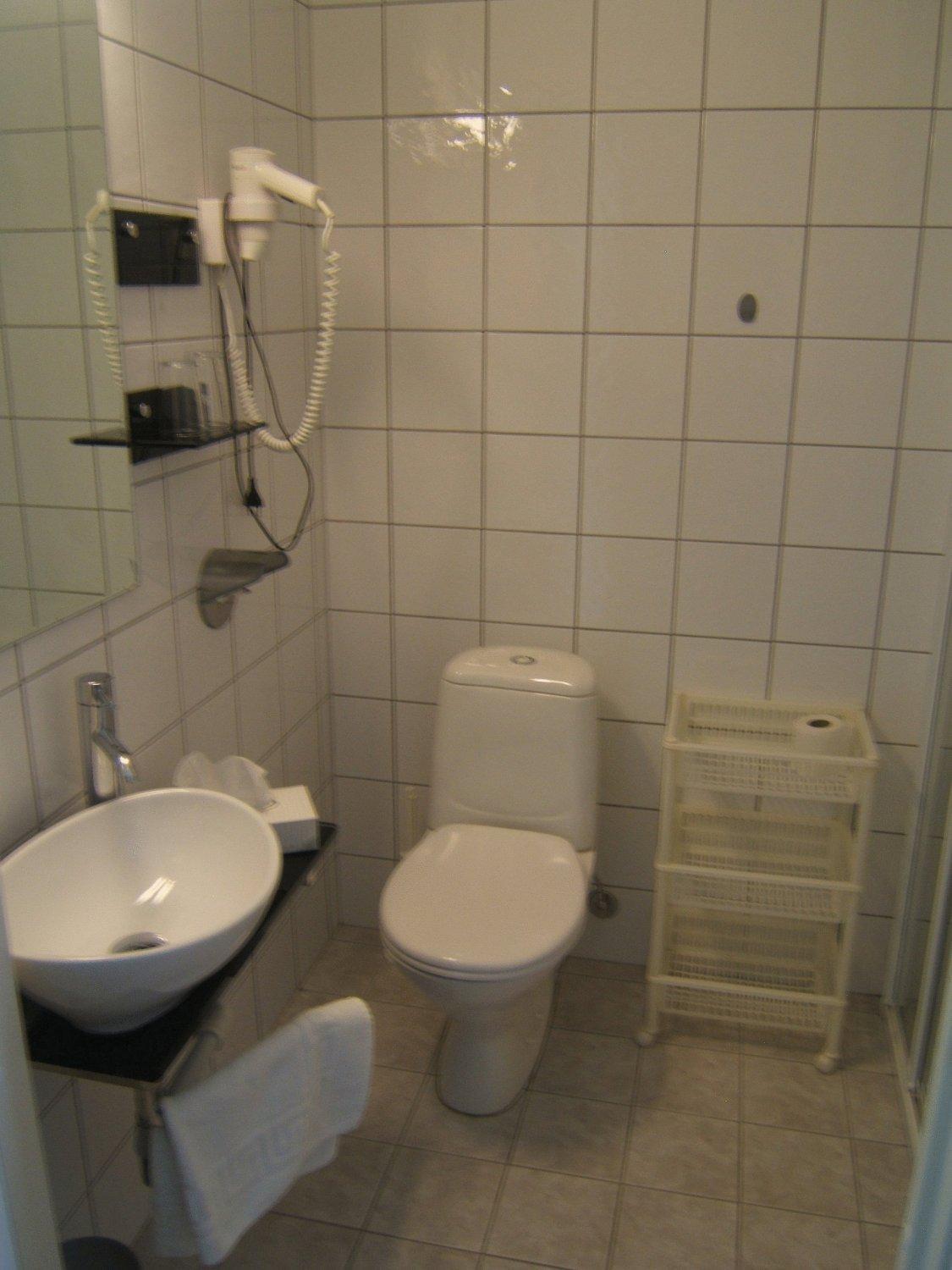 Family Room (2 Adults + 2 Children) - Photo 4
