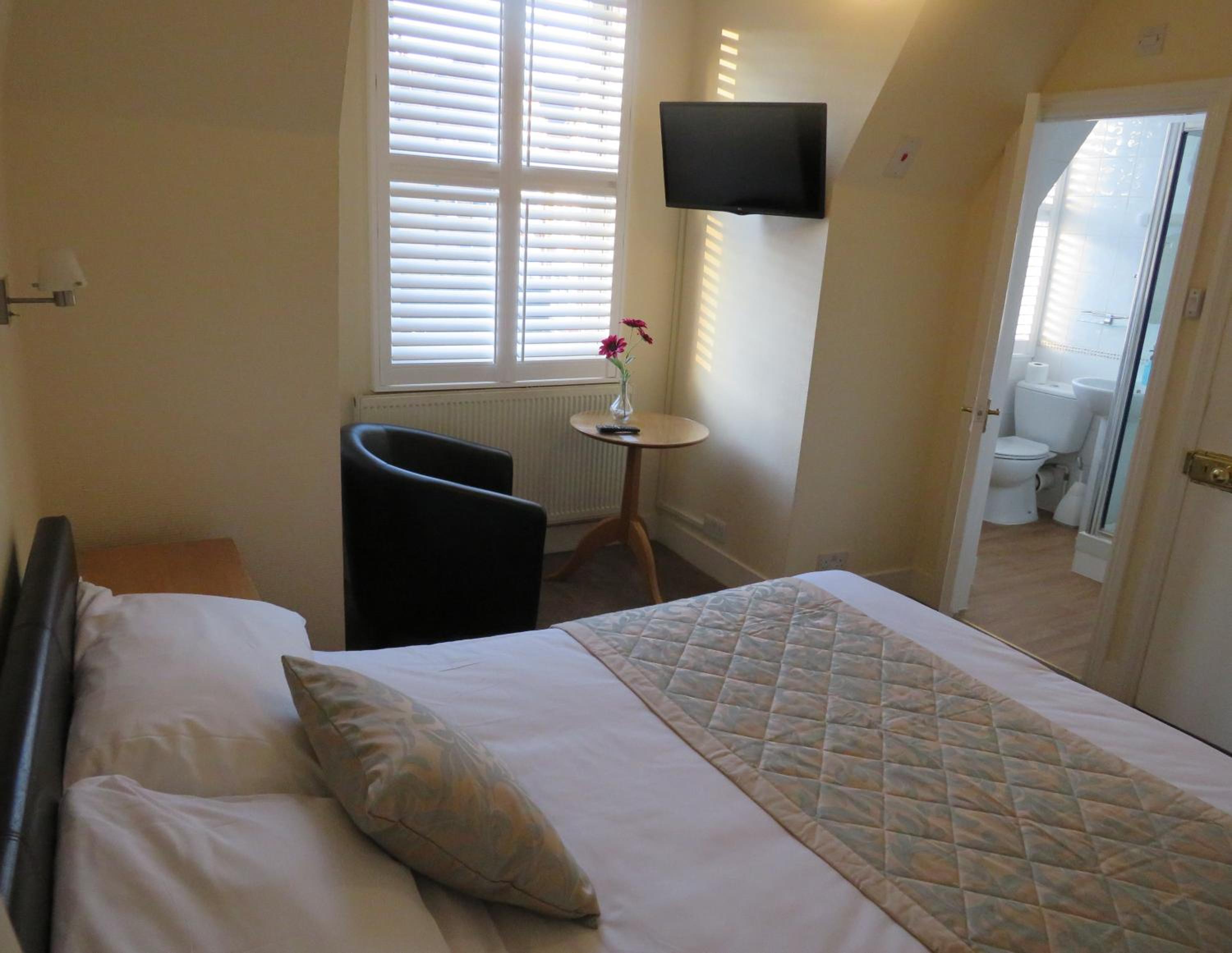 Standard Double Room photo 2