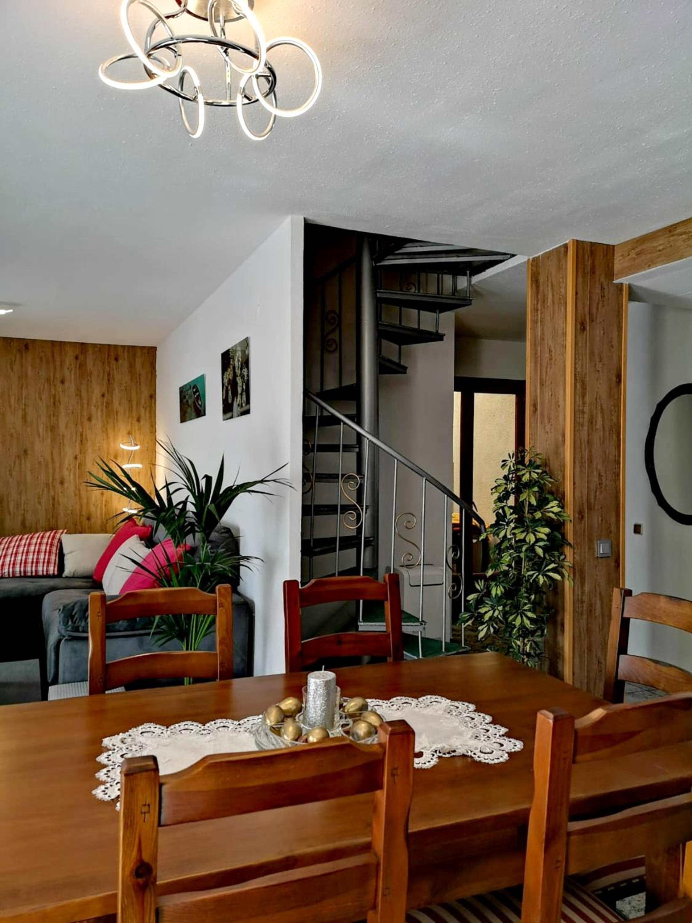 Five-Bedroom Holiday Home photo 1