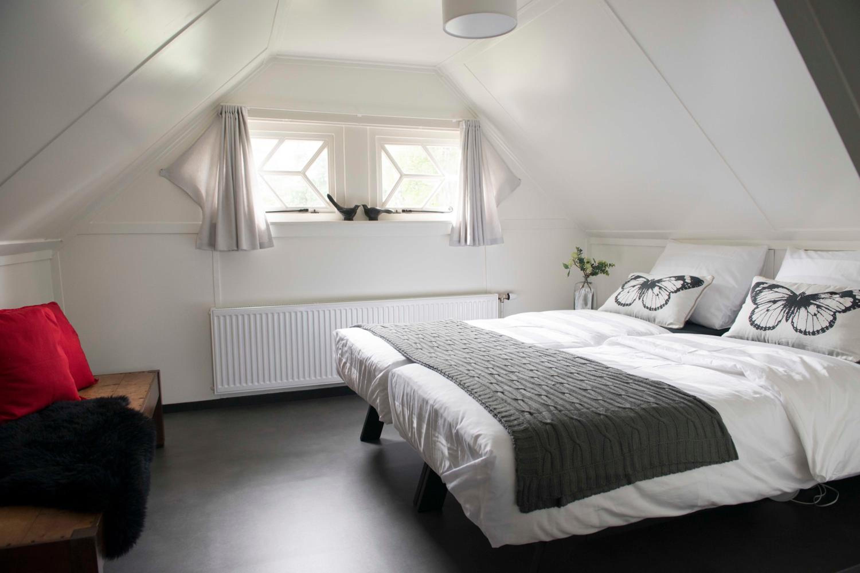 One-Bedroom House photo 1