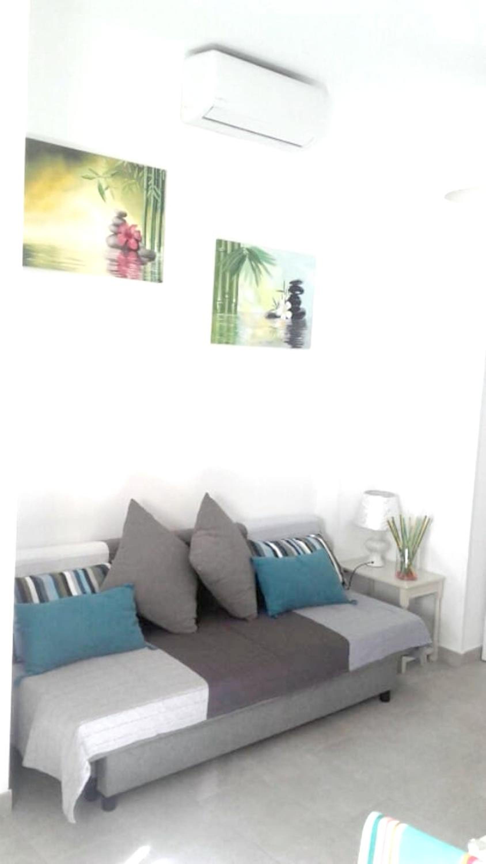 One-Bedroom Apartment photo 2