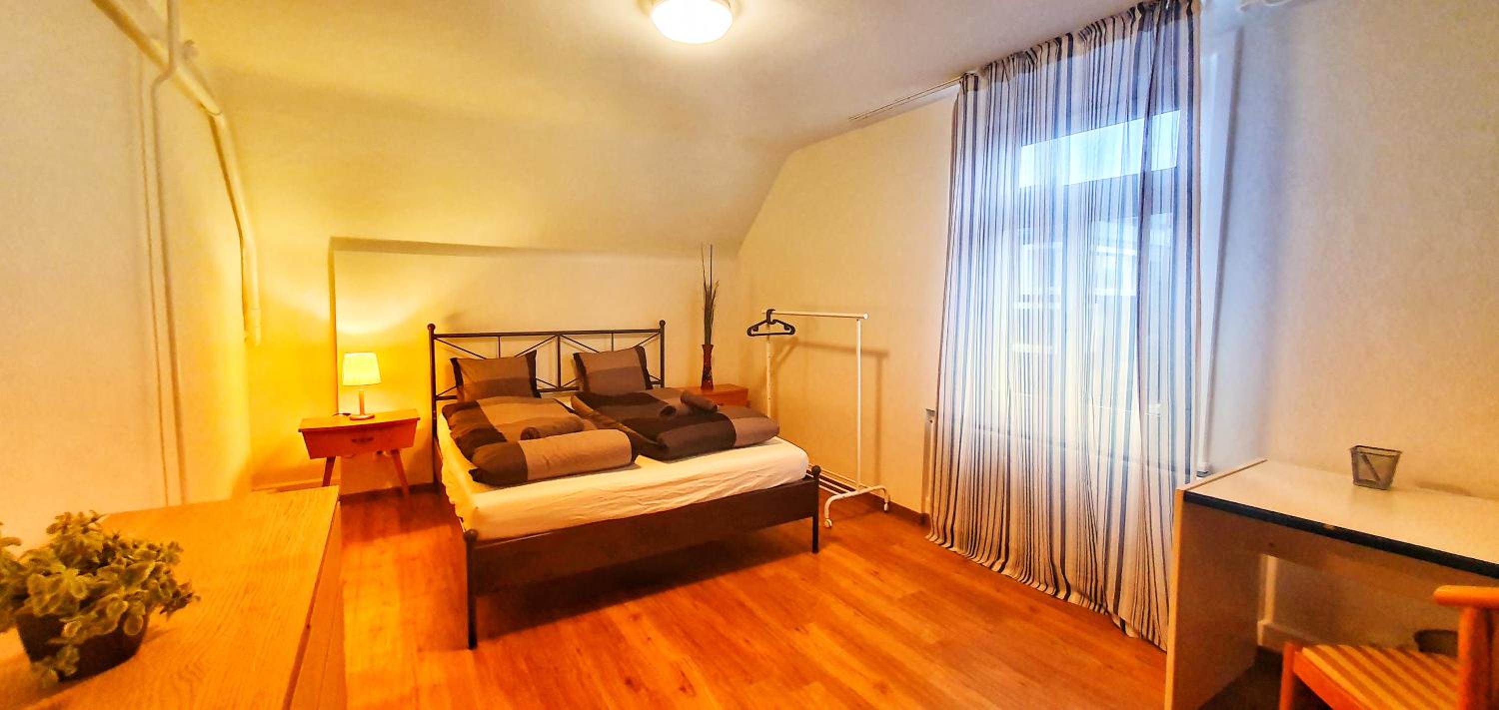 Standard Double or Twin Room - Photo 2