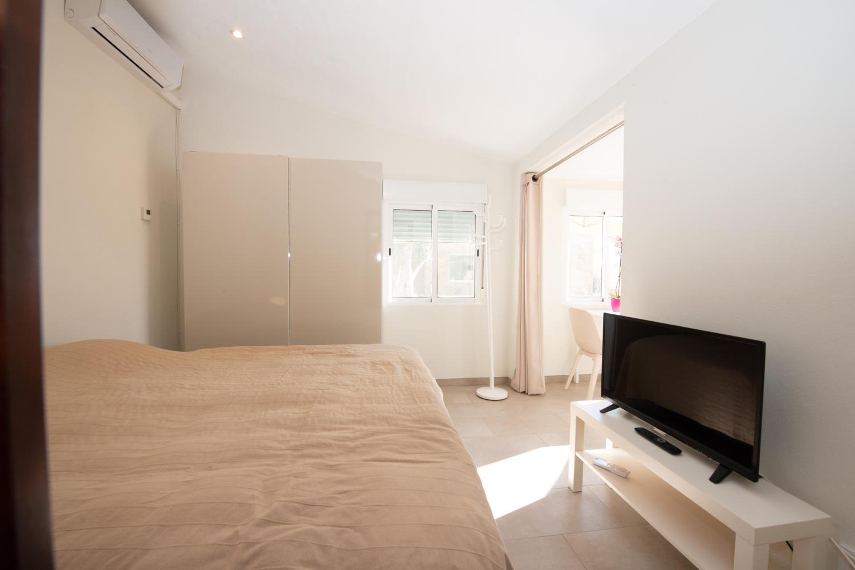 Apartamento con vista a la piscina