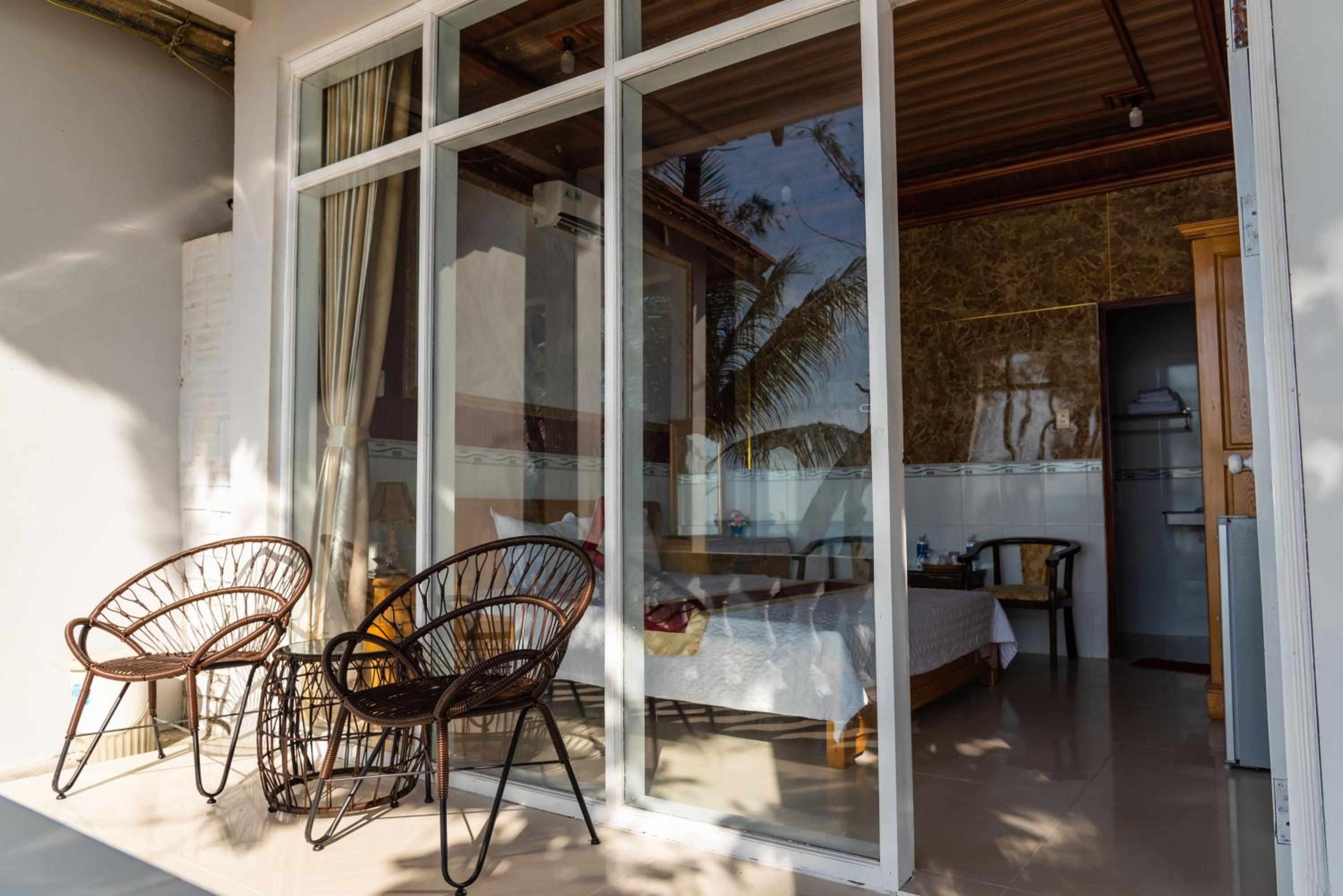 Bungalow with Sea View photo 3