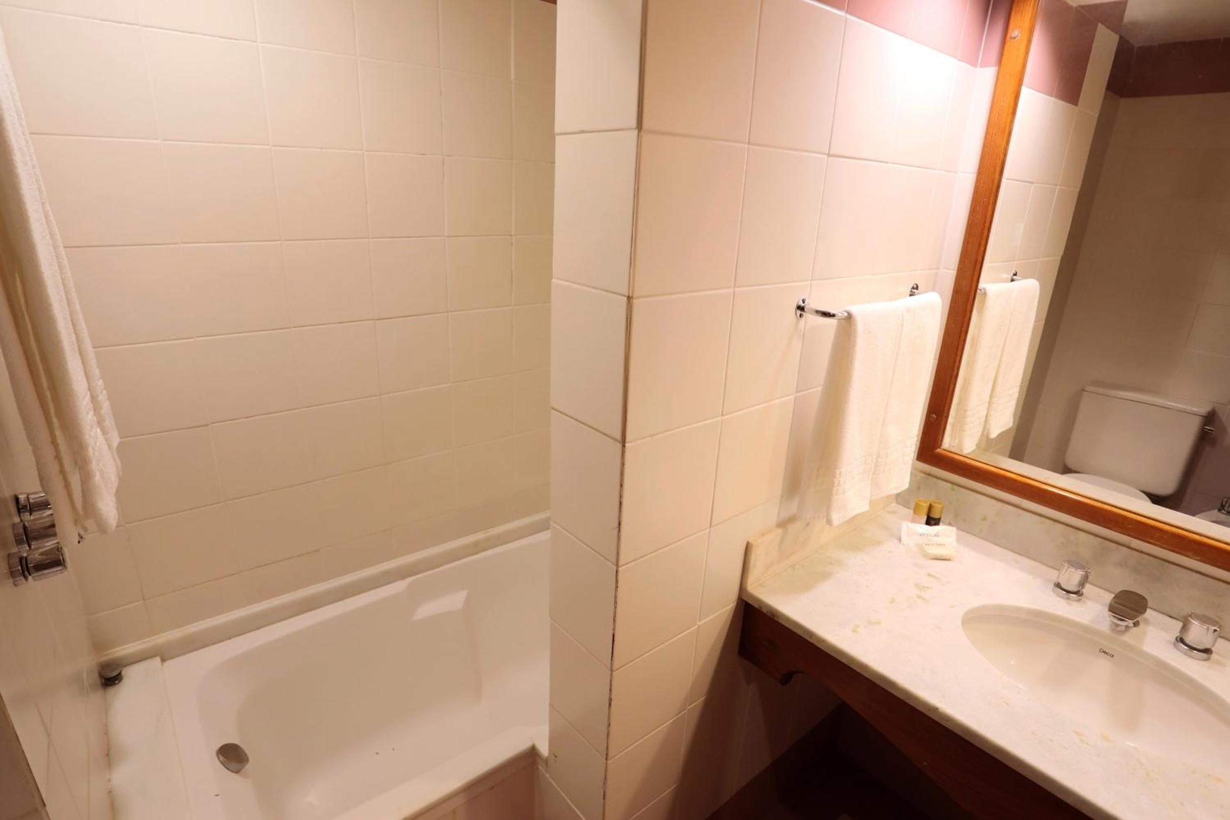 Luxury Twin Room photo 3