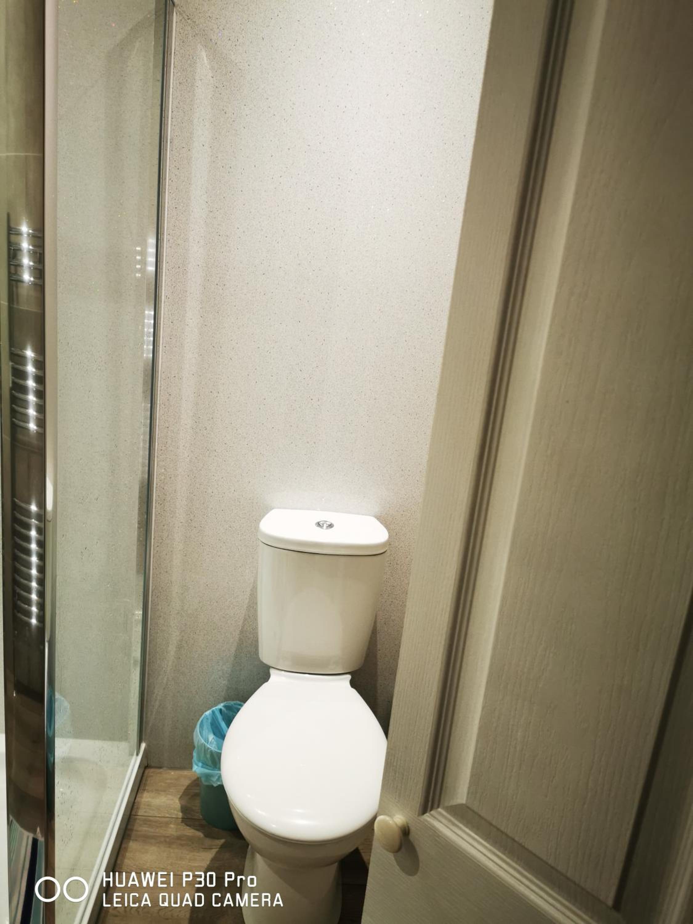Deluxe Double Room with Shower - Photo 16