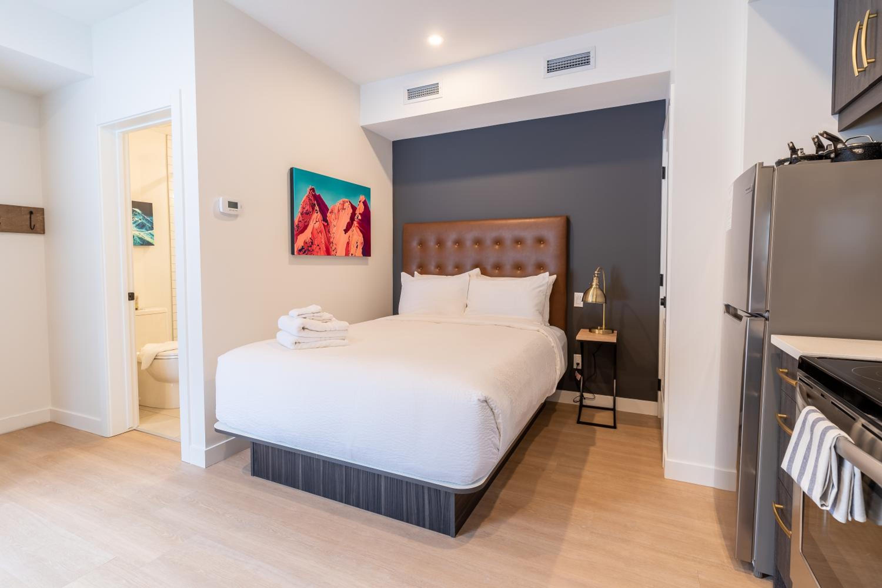 Studio Apartment