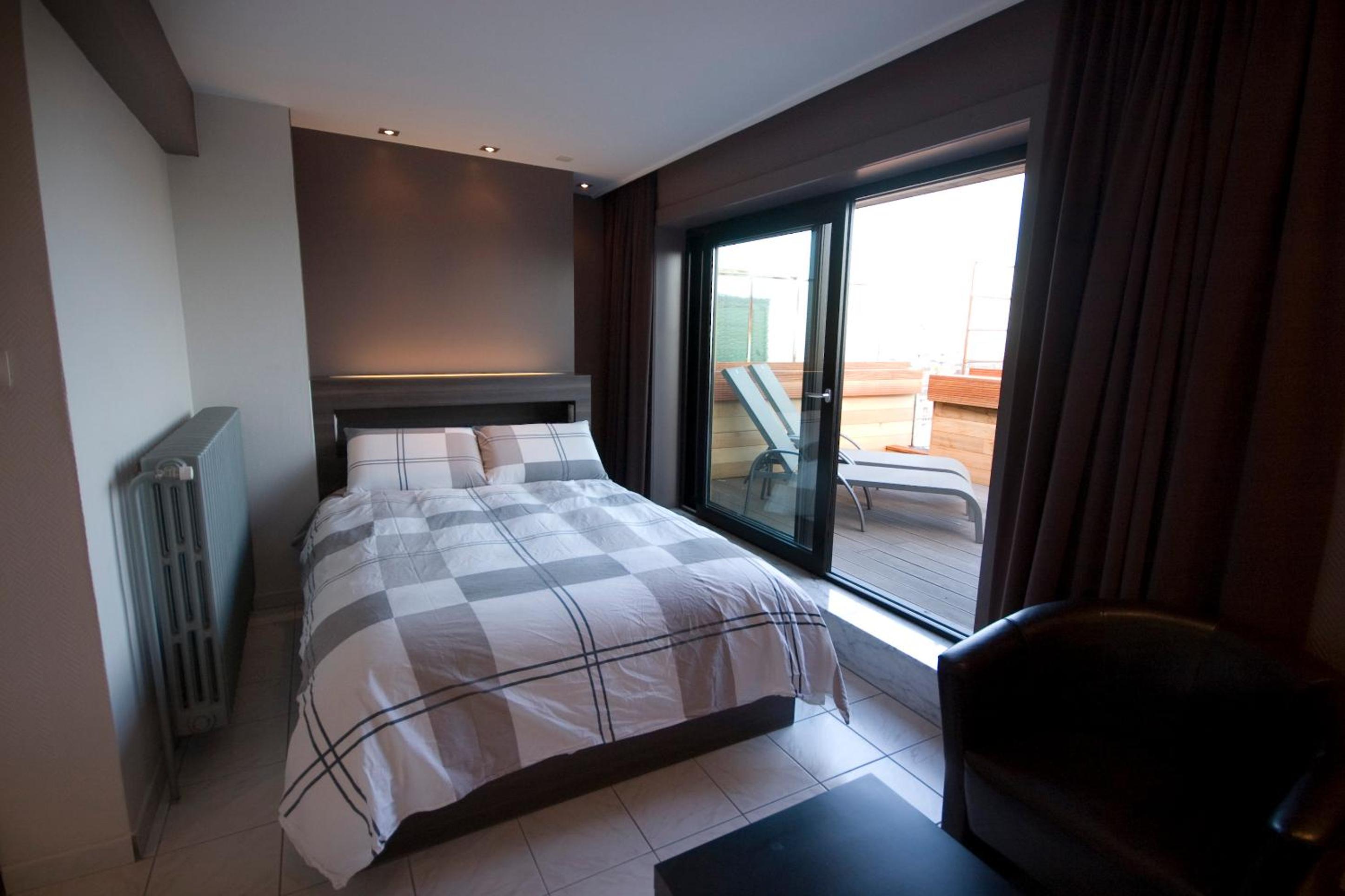 Deluxe Double Room - Photo 1