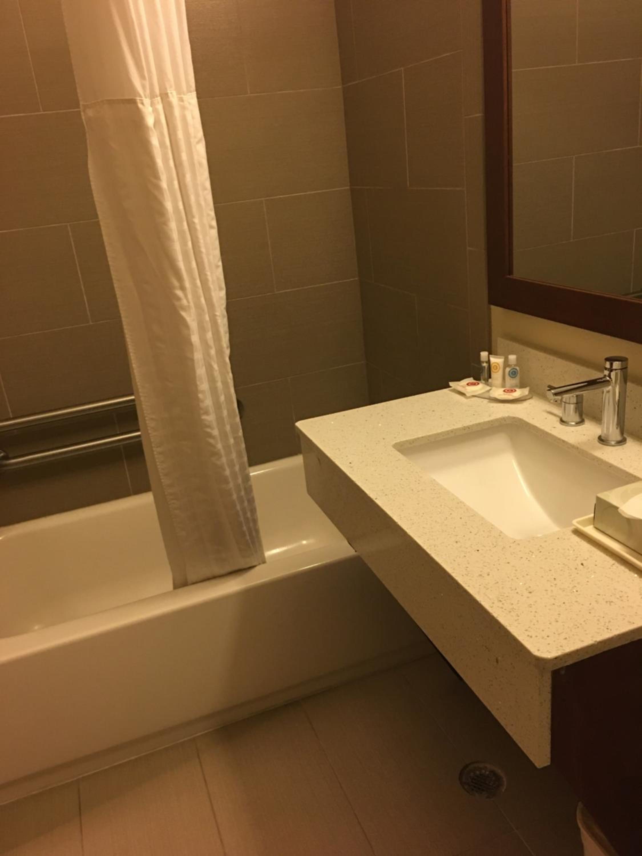 Queen Room with Two Queen Beds - Accessible/Non-Smoking - Photo 3