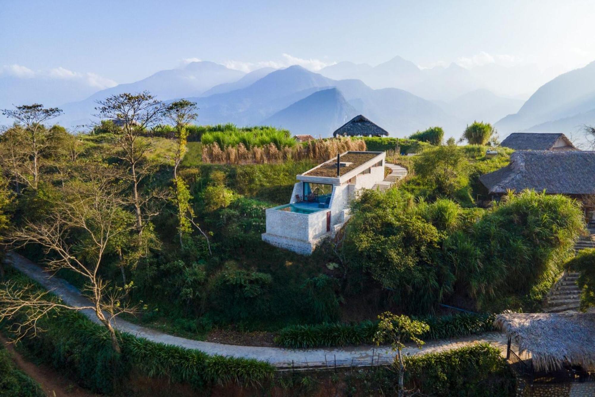 Villa with Private Pool - Photo 4
