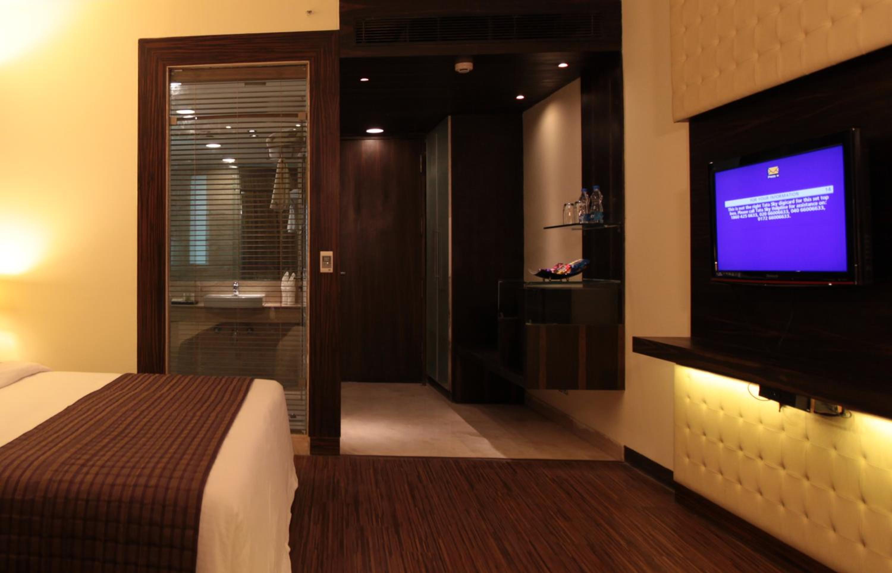 Budget Double Room - Photo 1