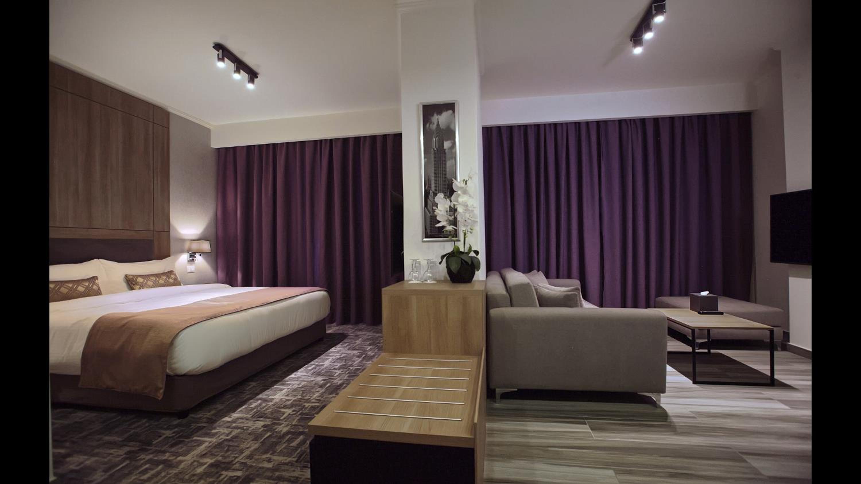 Executive Suite photo 3