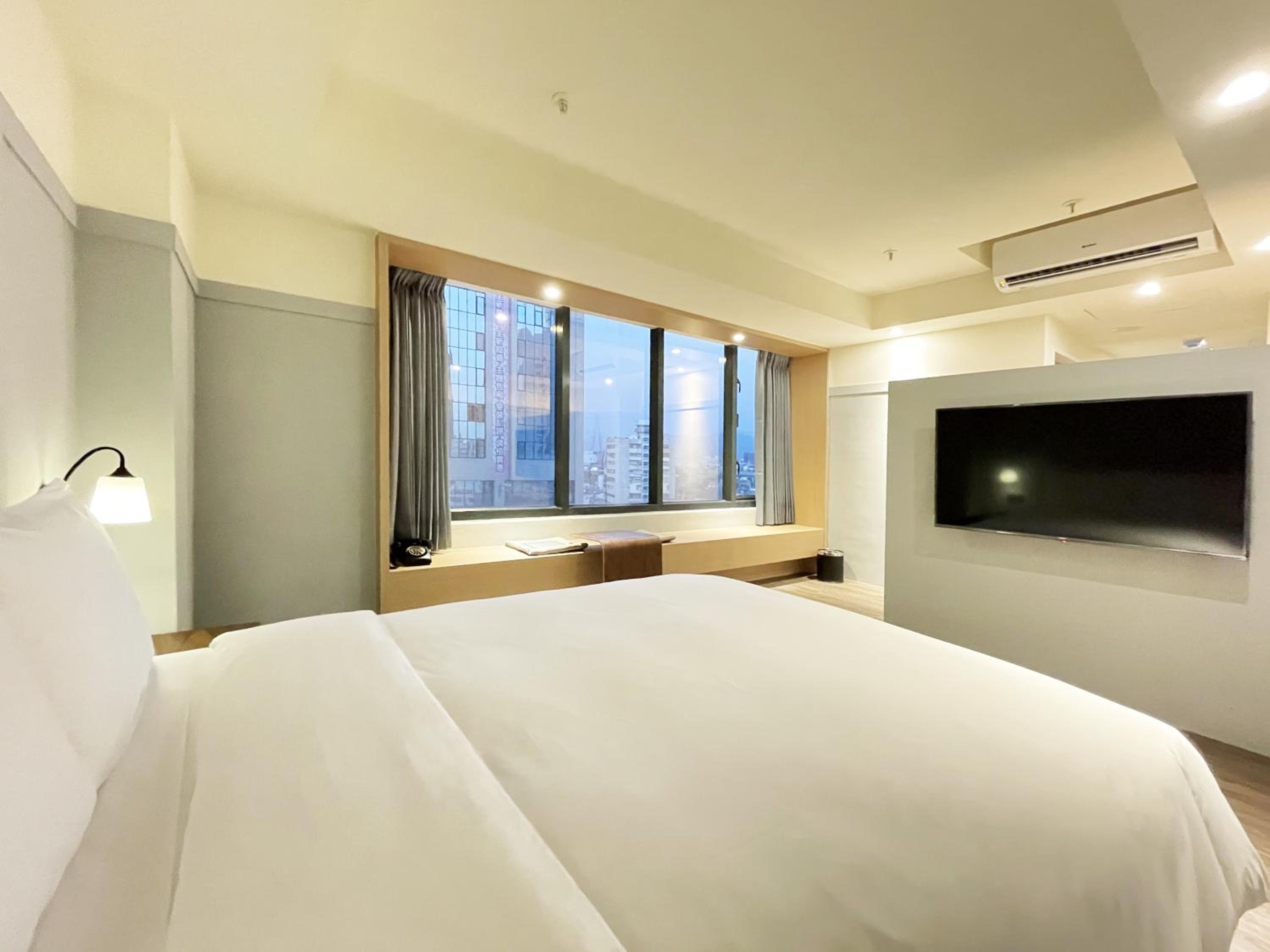 Standard Double Room - Photo 3