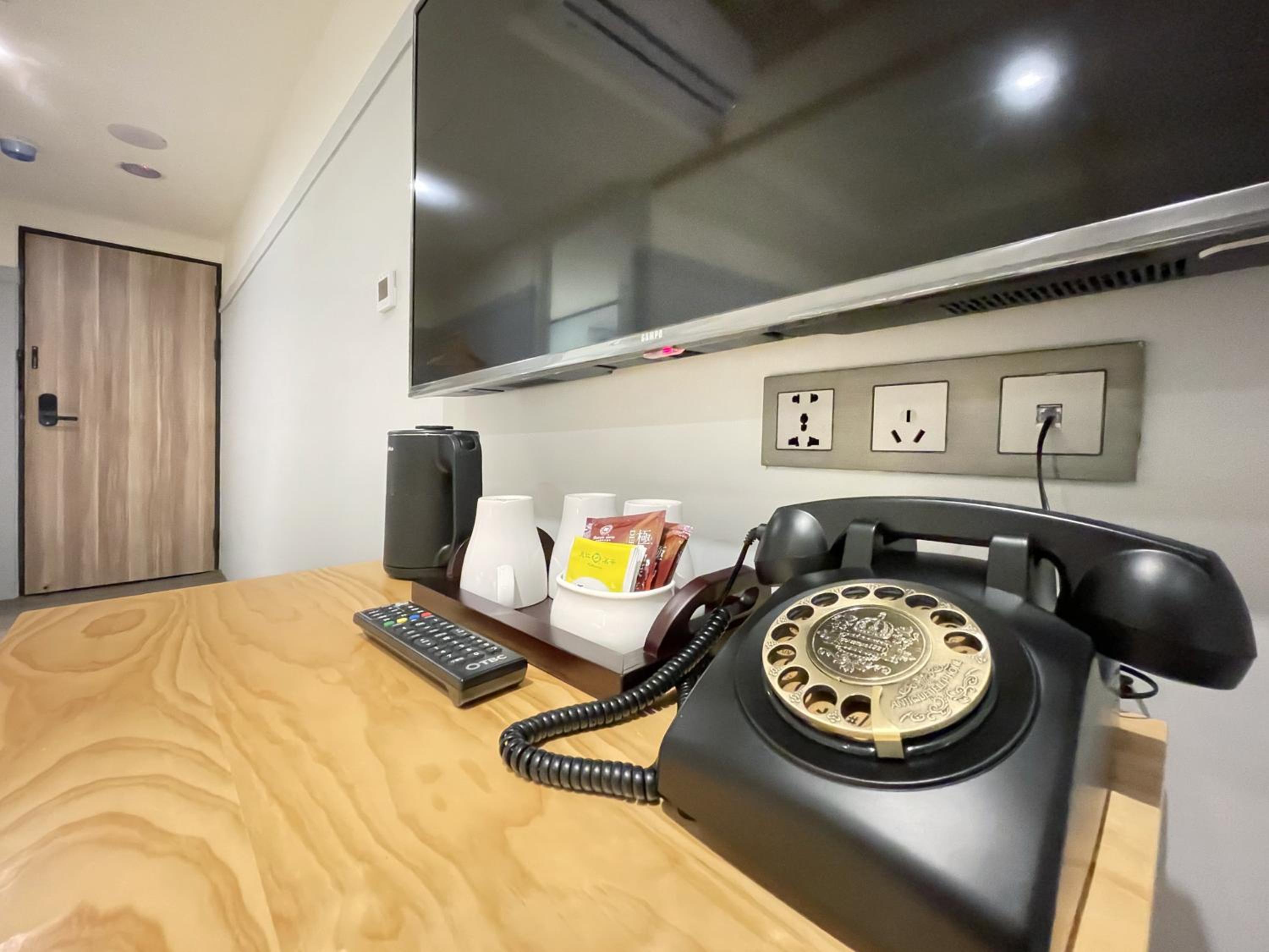Single Bed in Male Dormitory Room photo 2