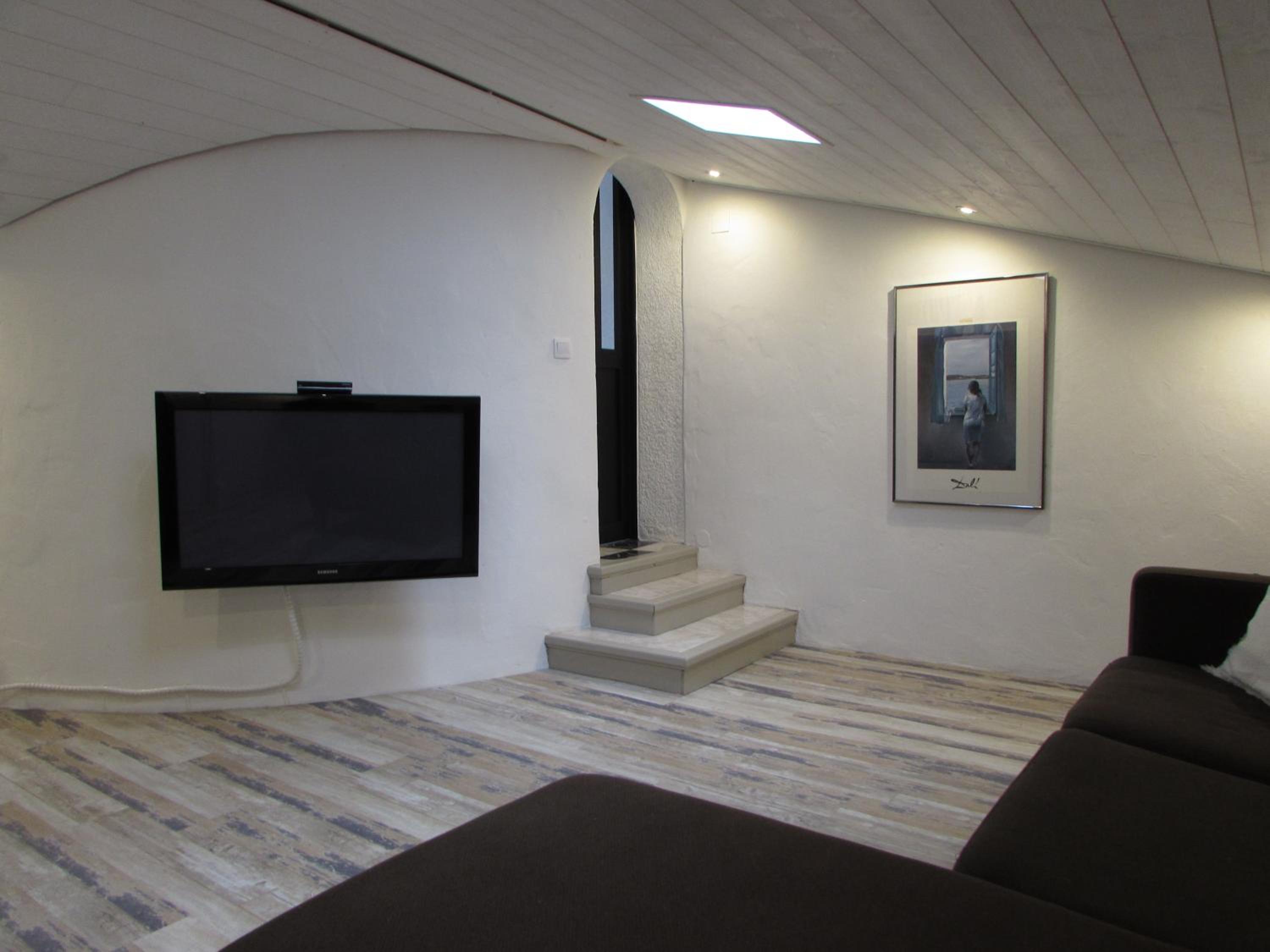Suite with Garden View - Photo 8