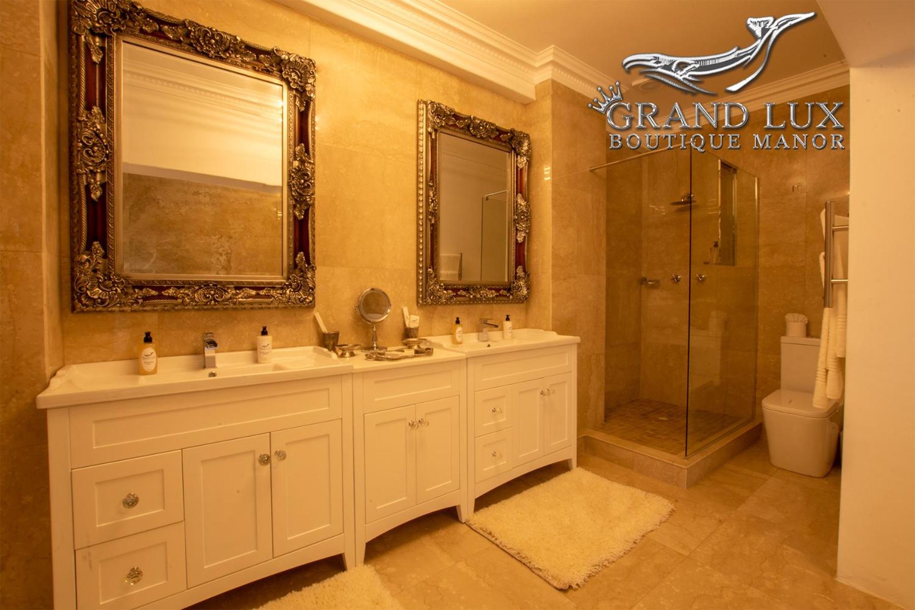 King Suite with Sea View - Photo 5